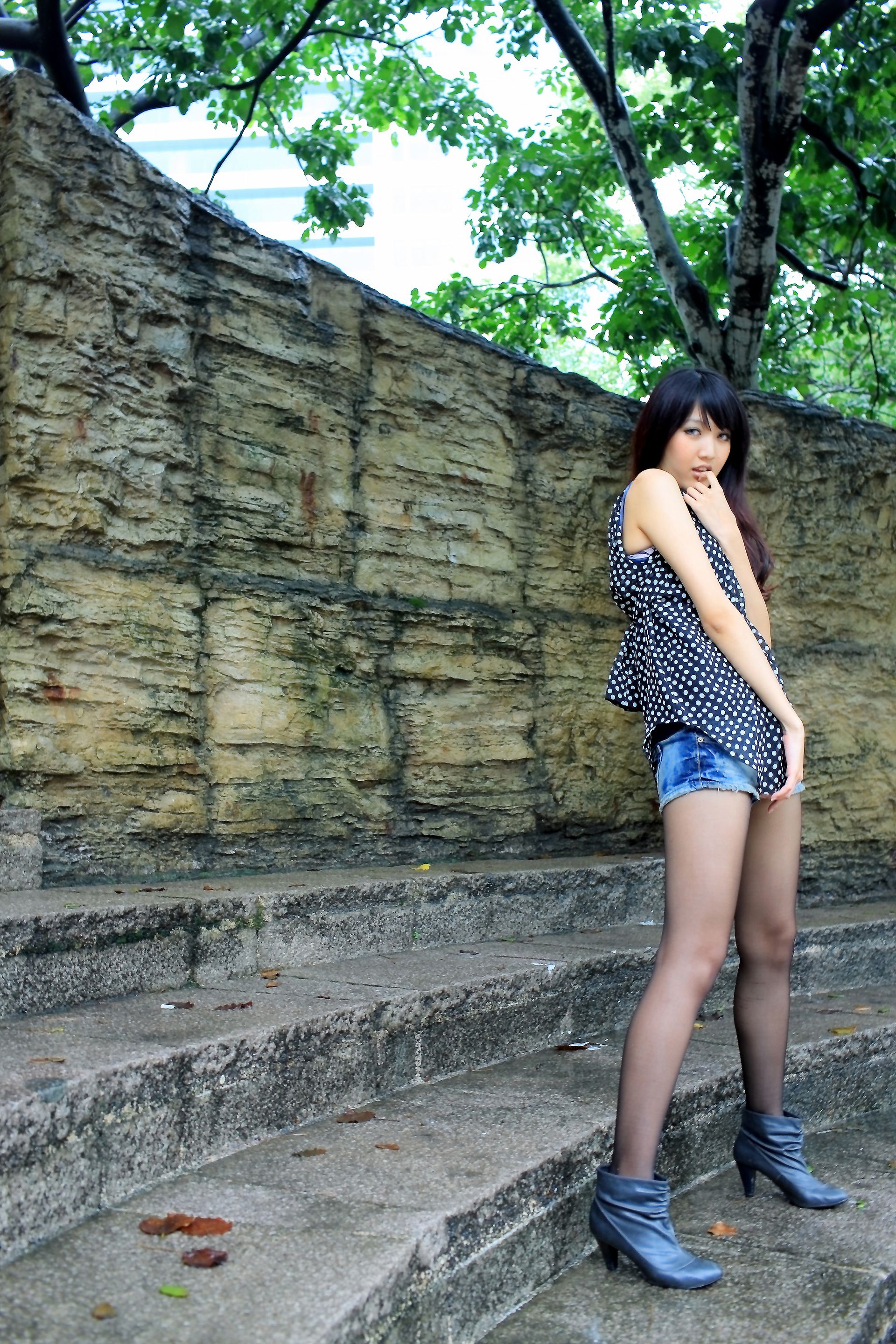 台湾黑丝教主Jill/陈玮廷《街拍图片大合集》写真合集-图10