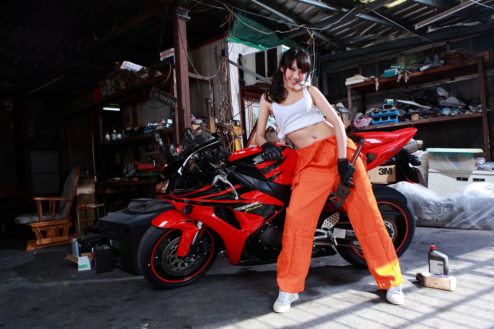 台湾黑丝教主Jill/陈玮廷《街拍图片大合集》写真合集-图22