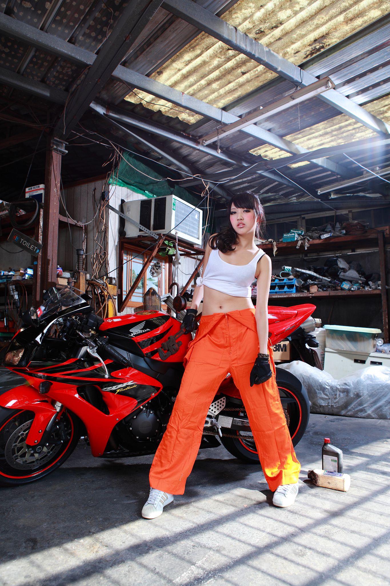 台湾黑丝教主Jill/陈玮廷《街拍图片大合集》写真合集-图42