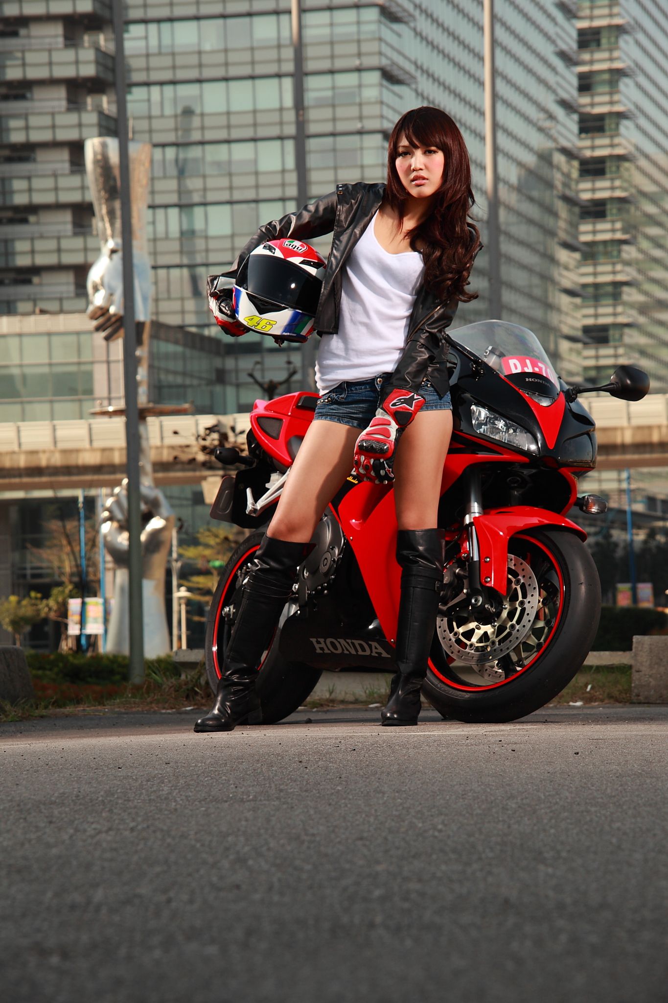 台湾黑丝教主Jill/陈玮廷《街拍图片大合集》写真合集-图43