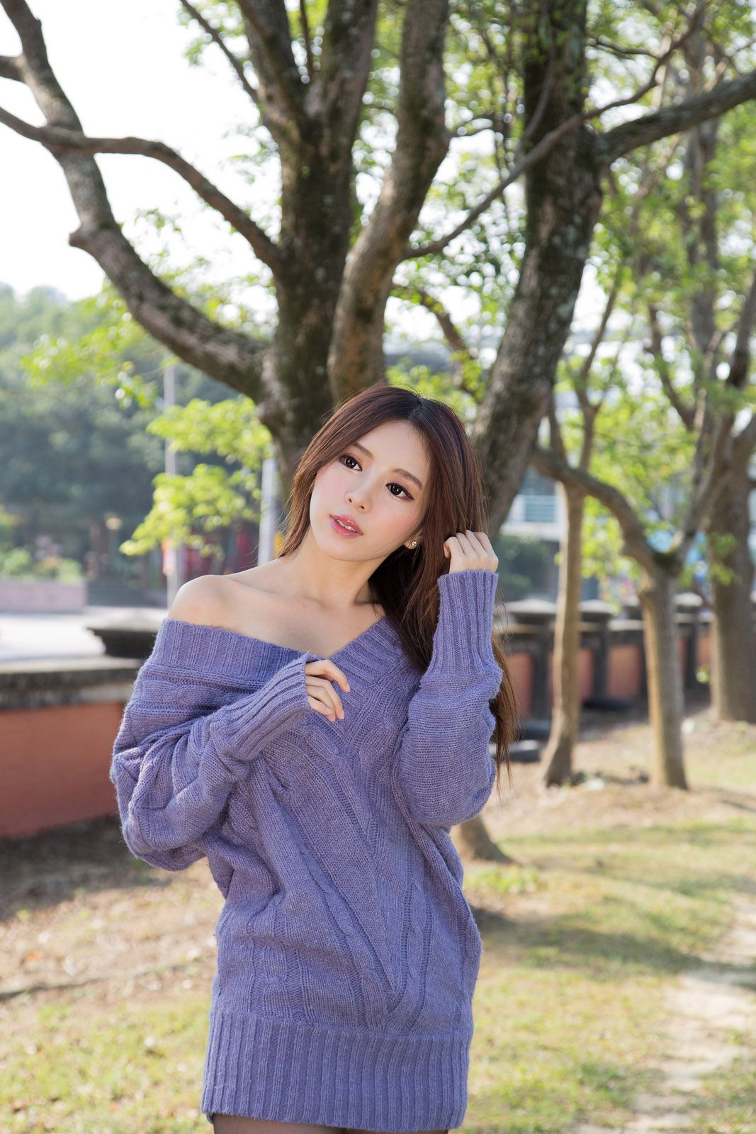 台湾女神张齐郡JULIE《踏青》-图1