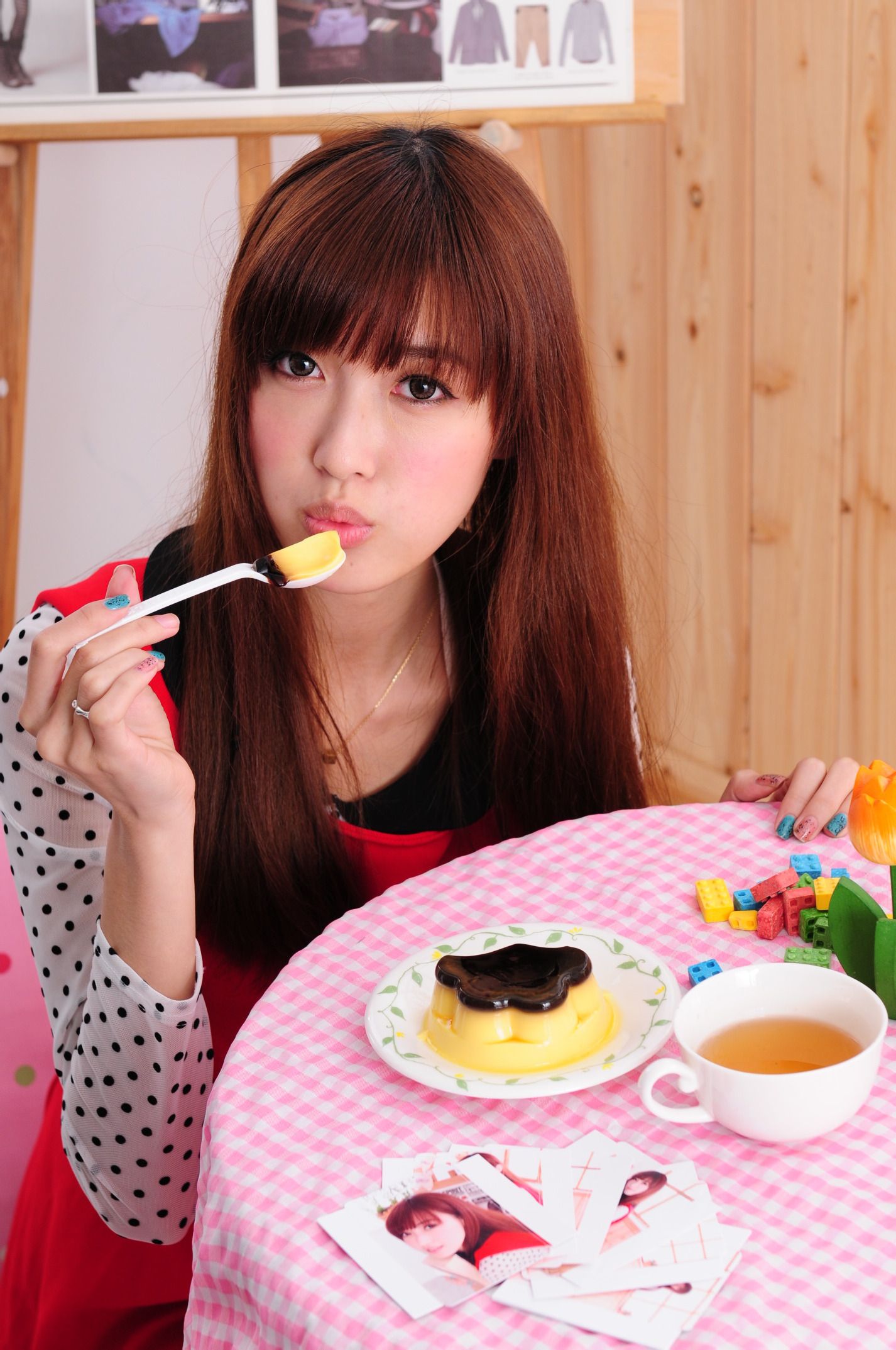 台湾女神Kila晶晶《居家黑丝甜妹子》-图12