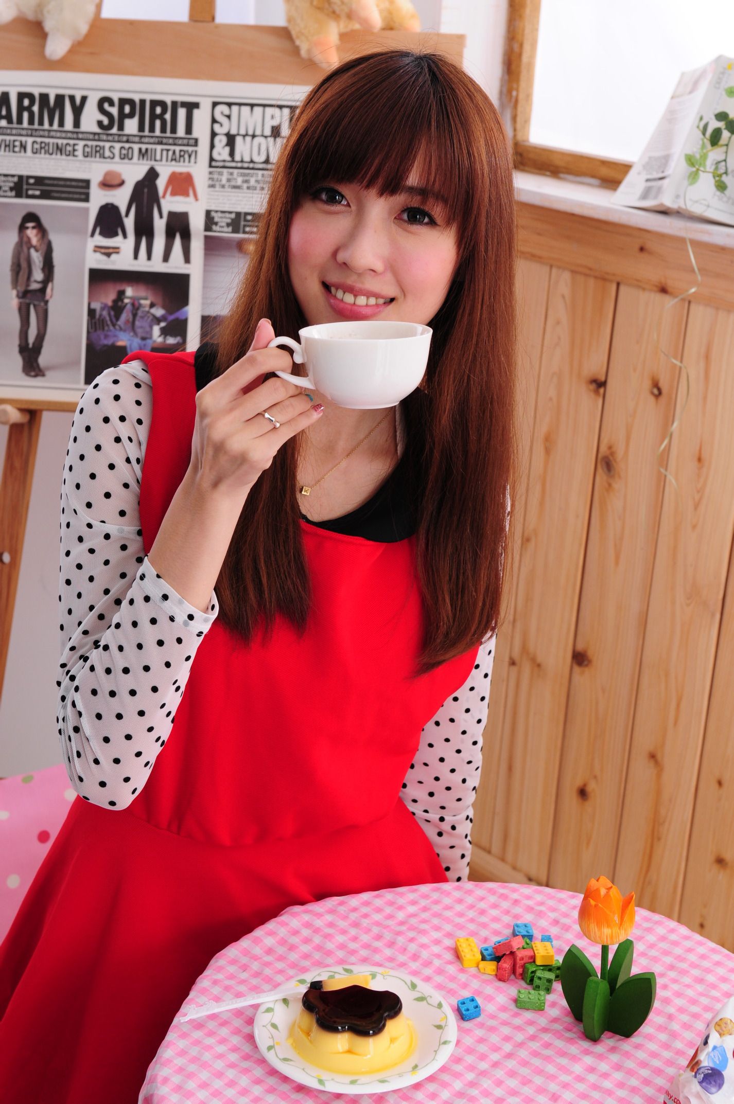 台湾女神Kila晶晶《居家黑丝甜妹子》-图13