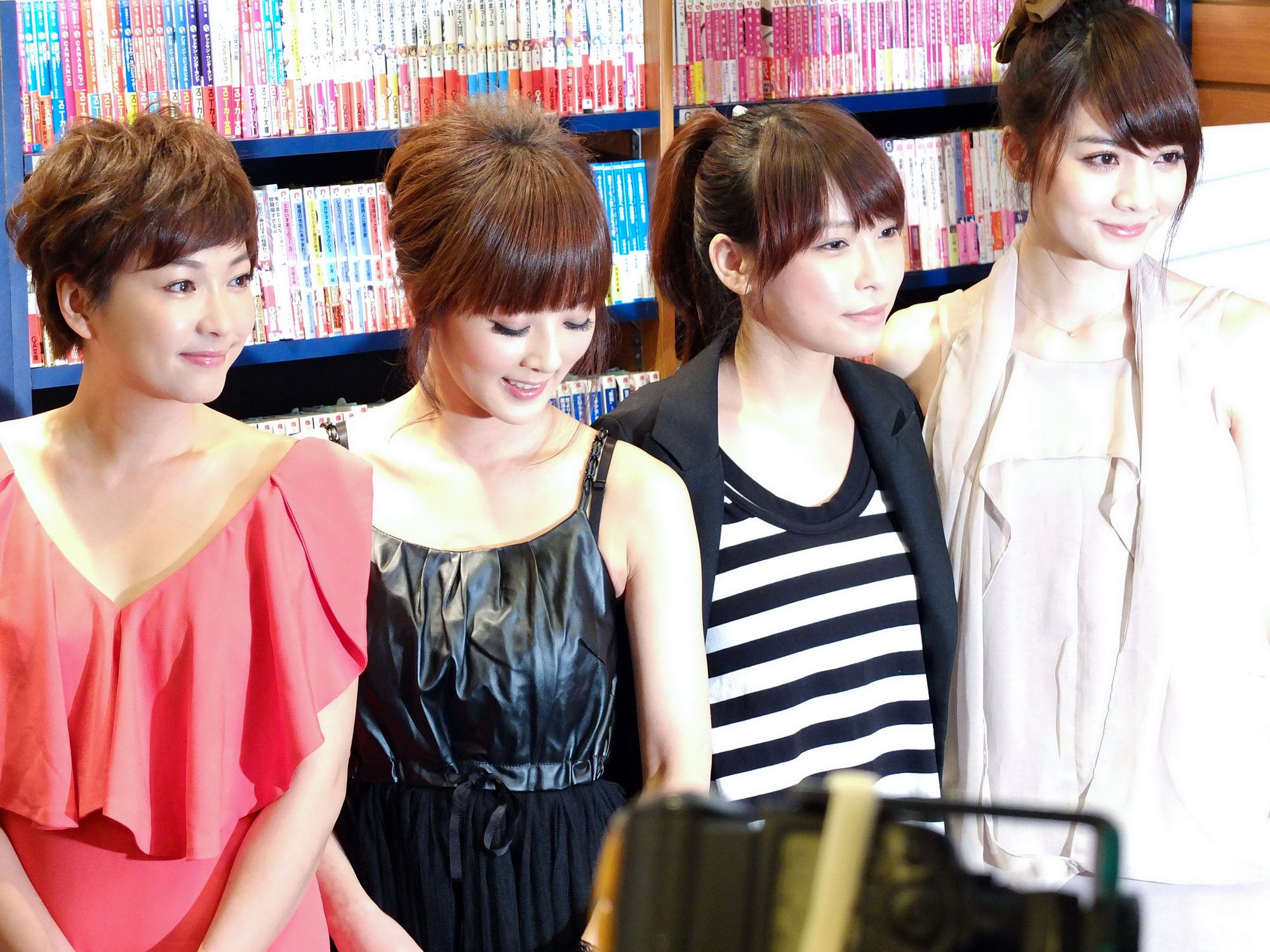 果子MM/张允霏《妝漂亮 簽書會》高清活动图片-图6