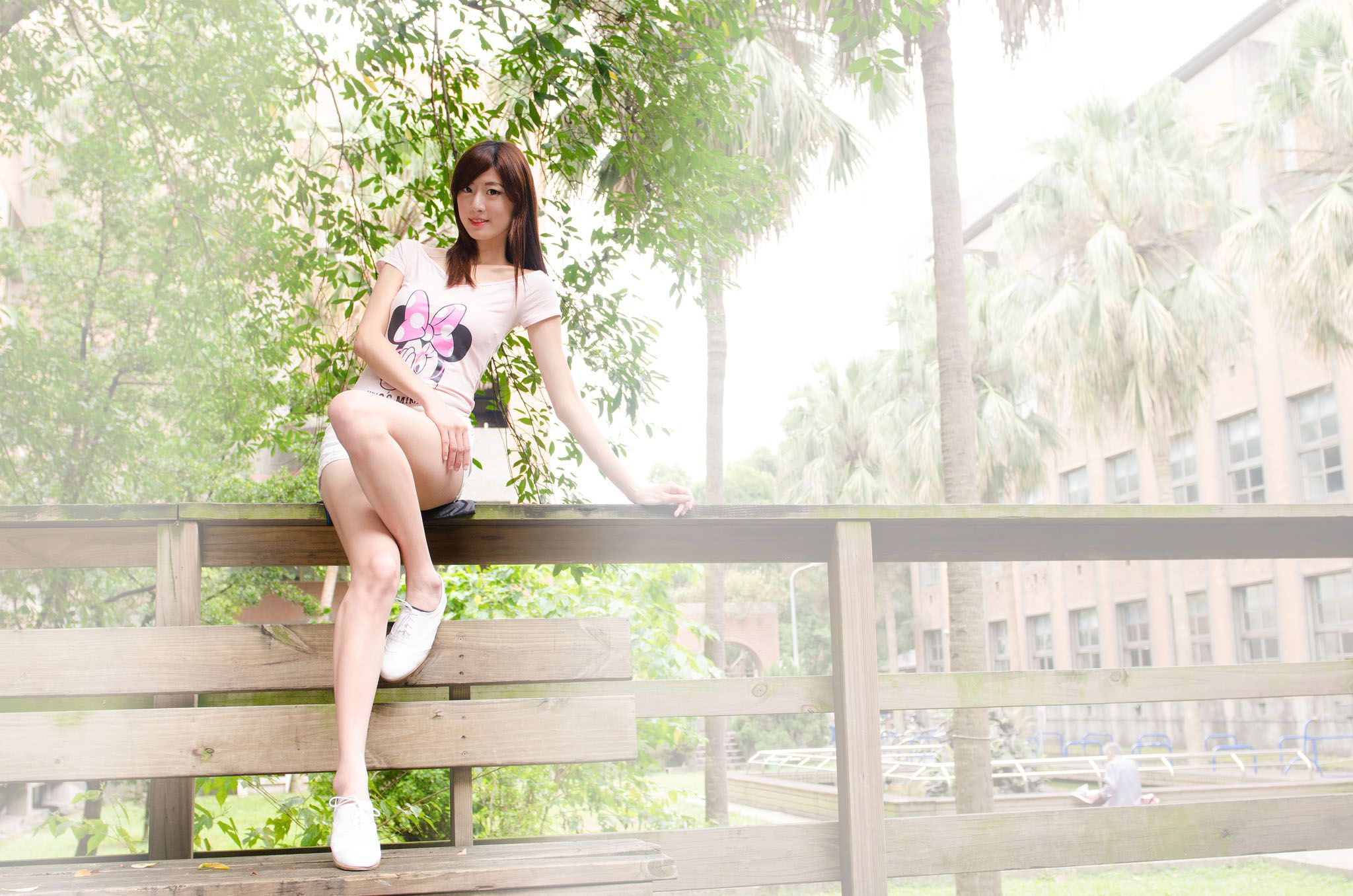 Queena/林茉晶《台大外拍》-图1