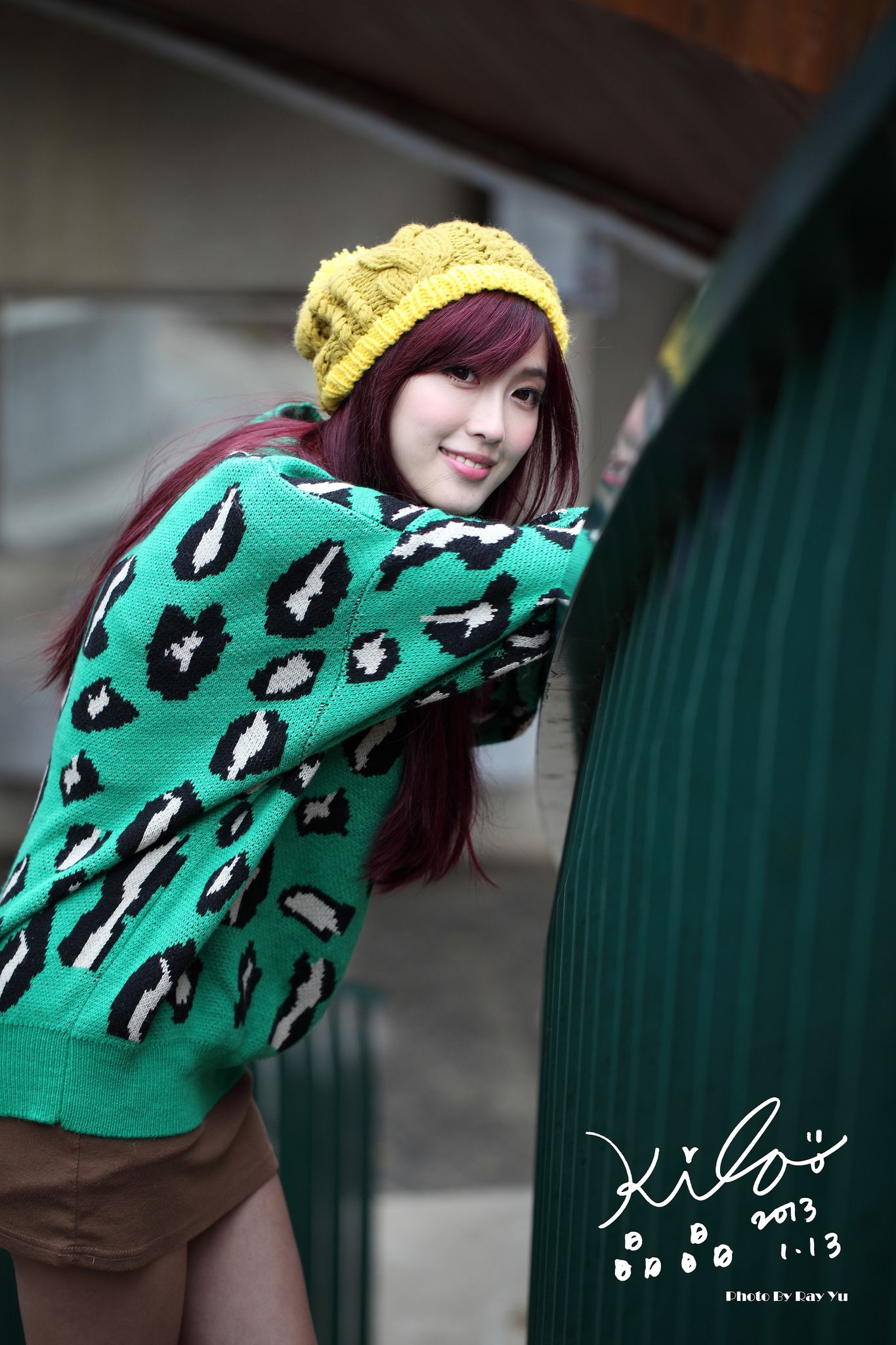 台湾模特廖挺伶/Kila晶晶《绿色长衣+长靴》街拍-图1