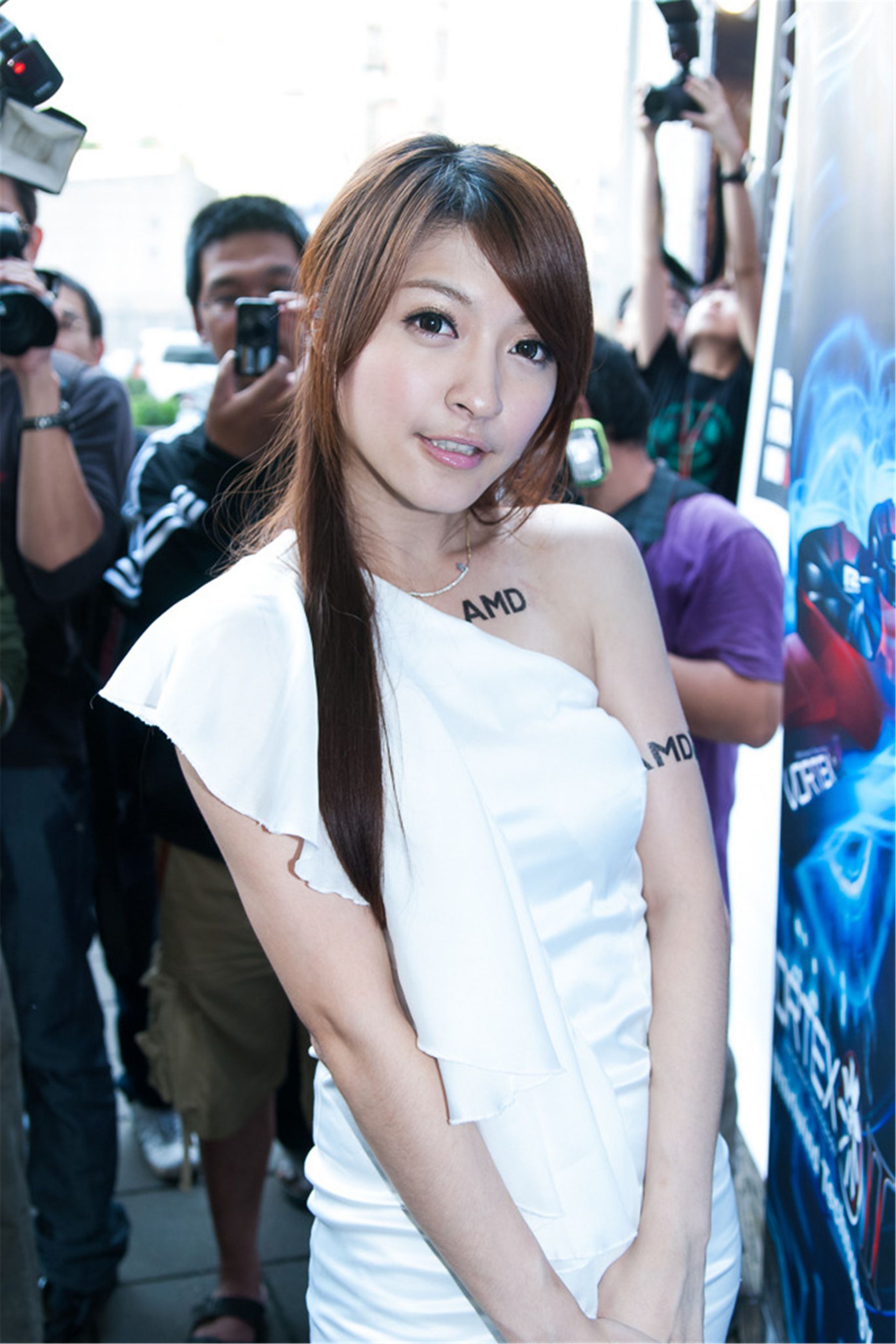 台湾模特蓓蓓《光华商场AMD展台》高清套图-图10