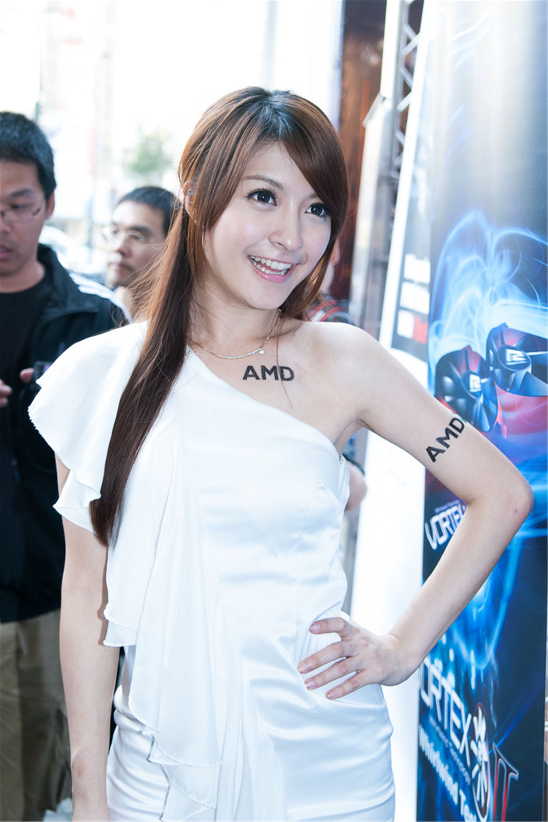 台湾模特蓓蓓《光华商场AMD展台》高清套图-图13