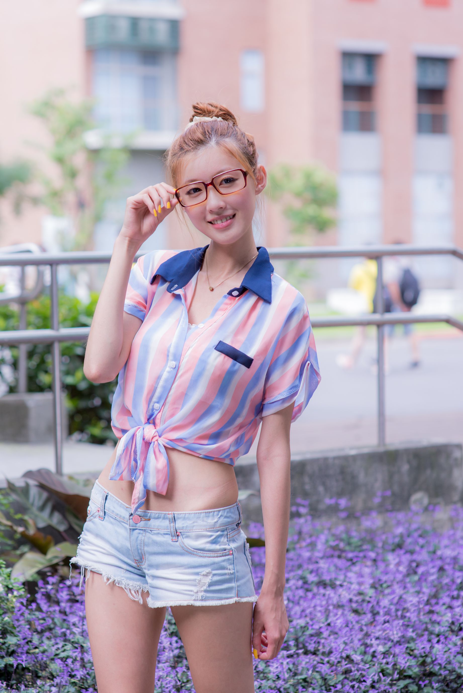 Kila晶晶/廖挺伶《小清新热裤美腿街拍》-图15