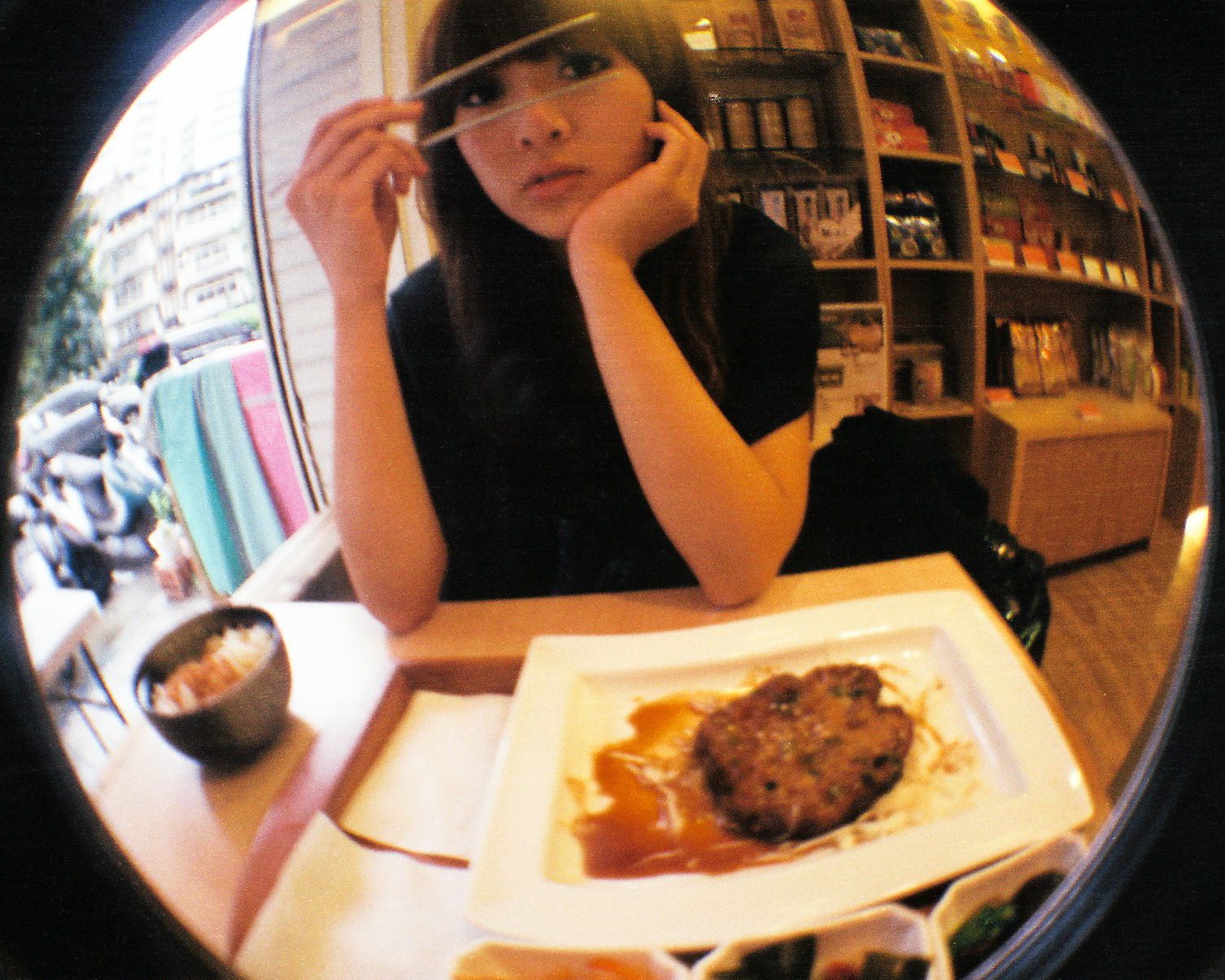 Mikako/张允霏《果子在果子咖啡》-图0