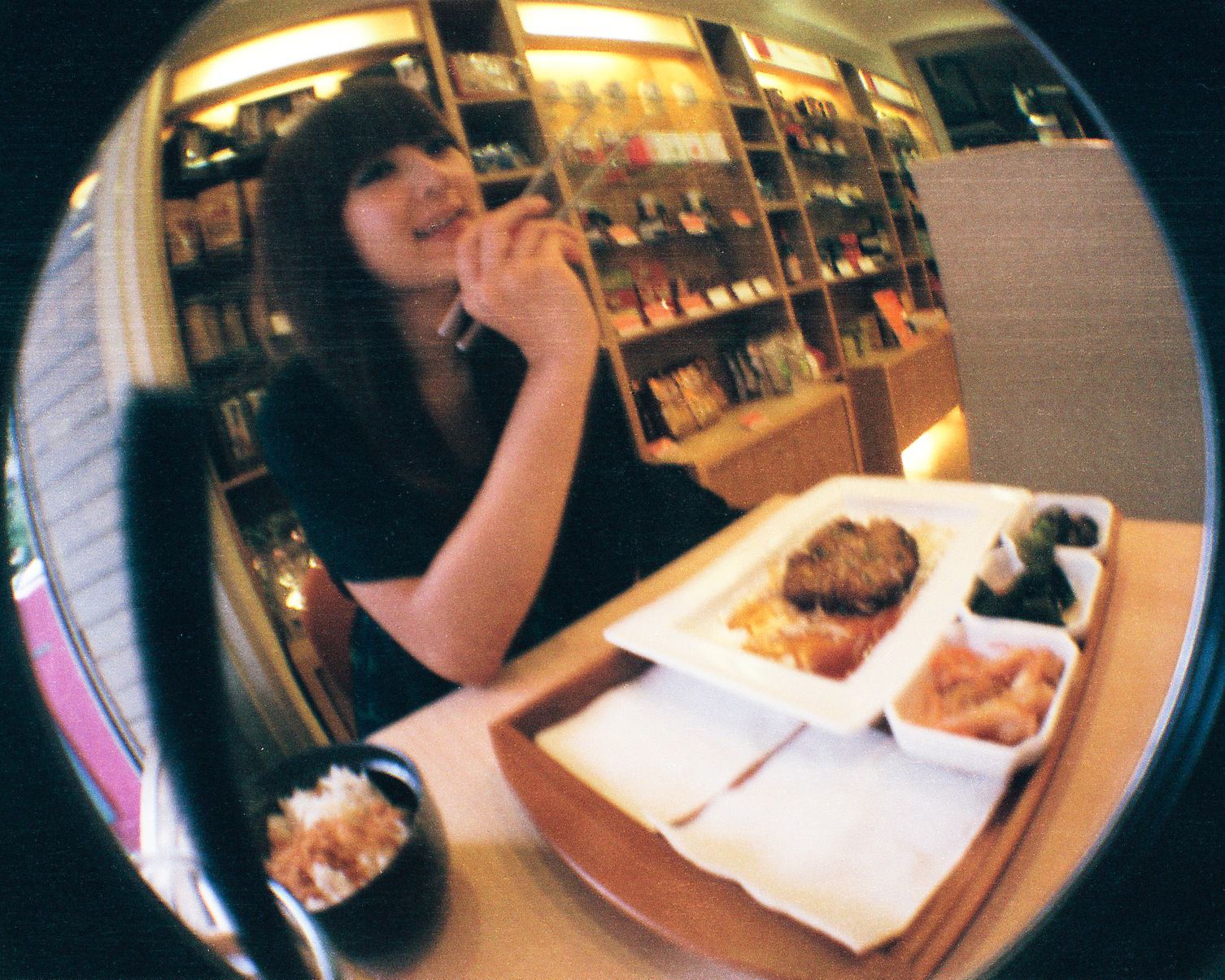 Mikako/张允霏《果子在果子咖啡》-图2