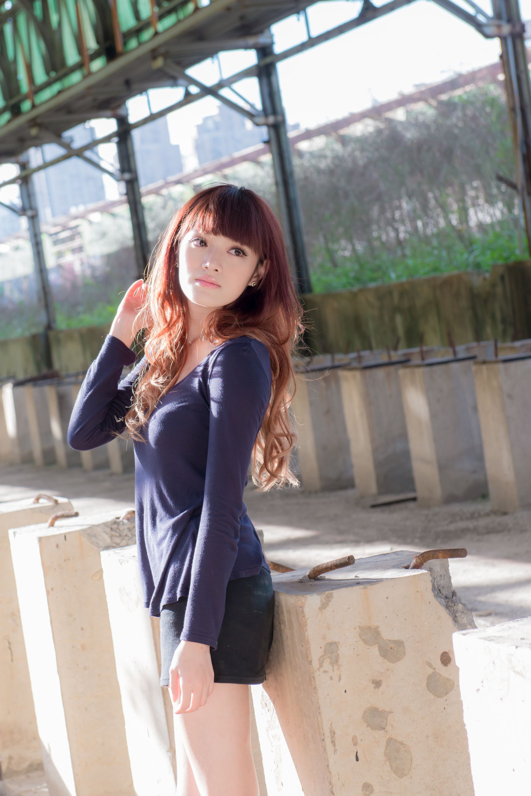 台湾正妹林岗怡Didy《废墟车站唯美外拍》-图4