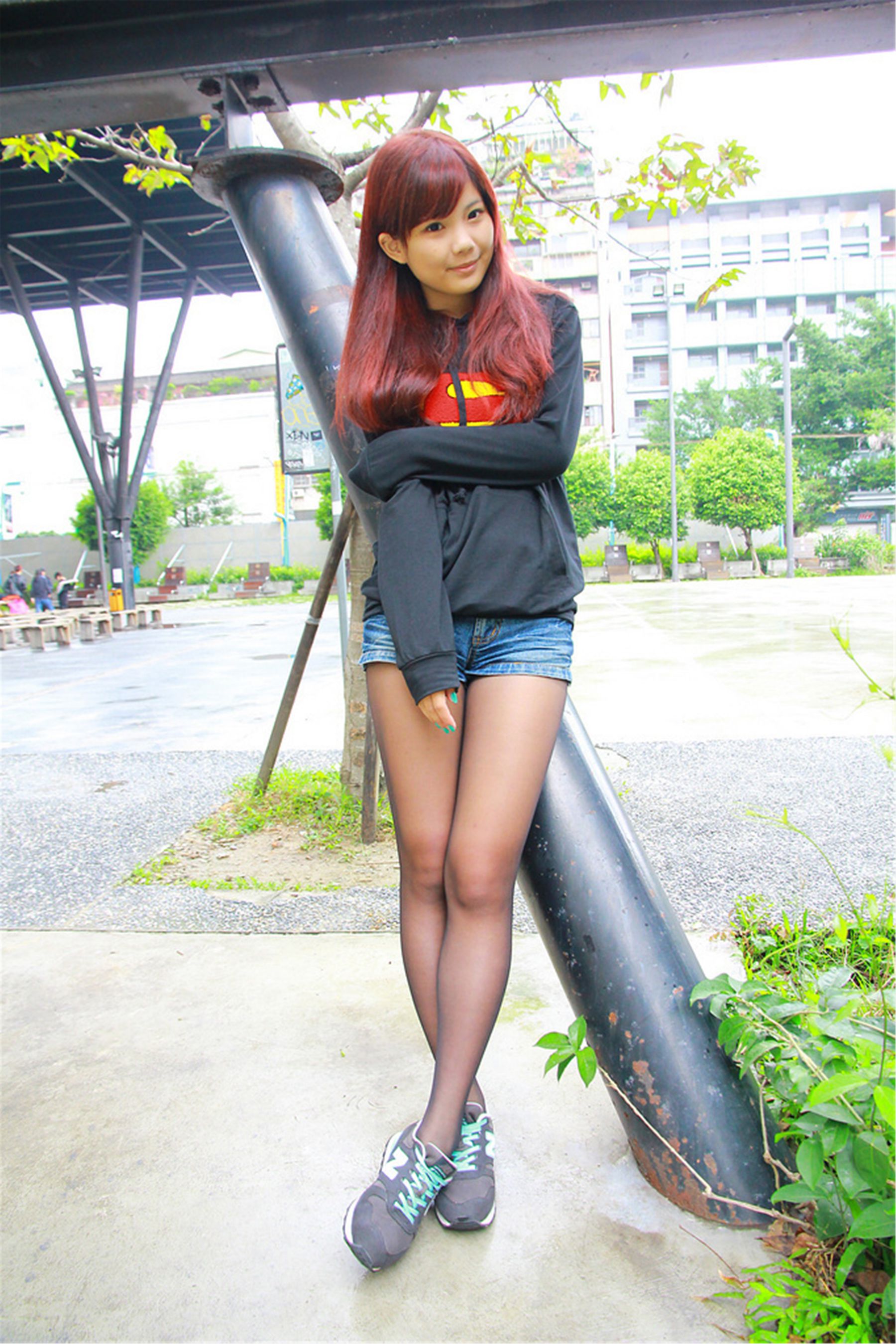 台湾美少女小静《電影公園外拍》-图13