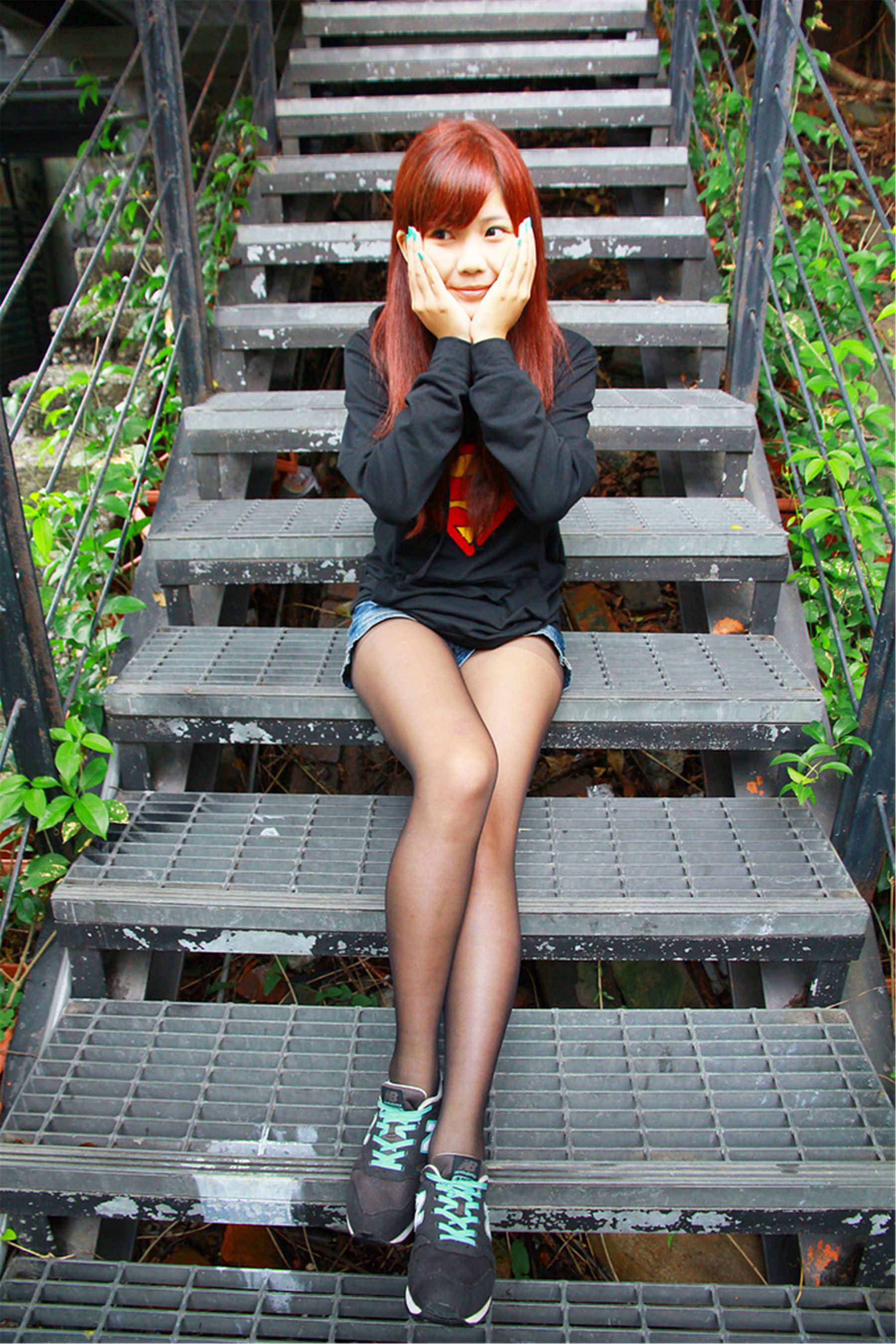 台湾美少女小静《電影公園外拍》-图2