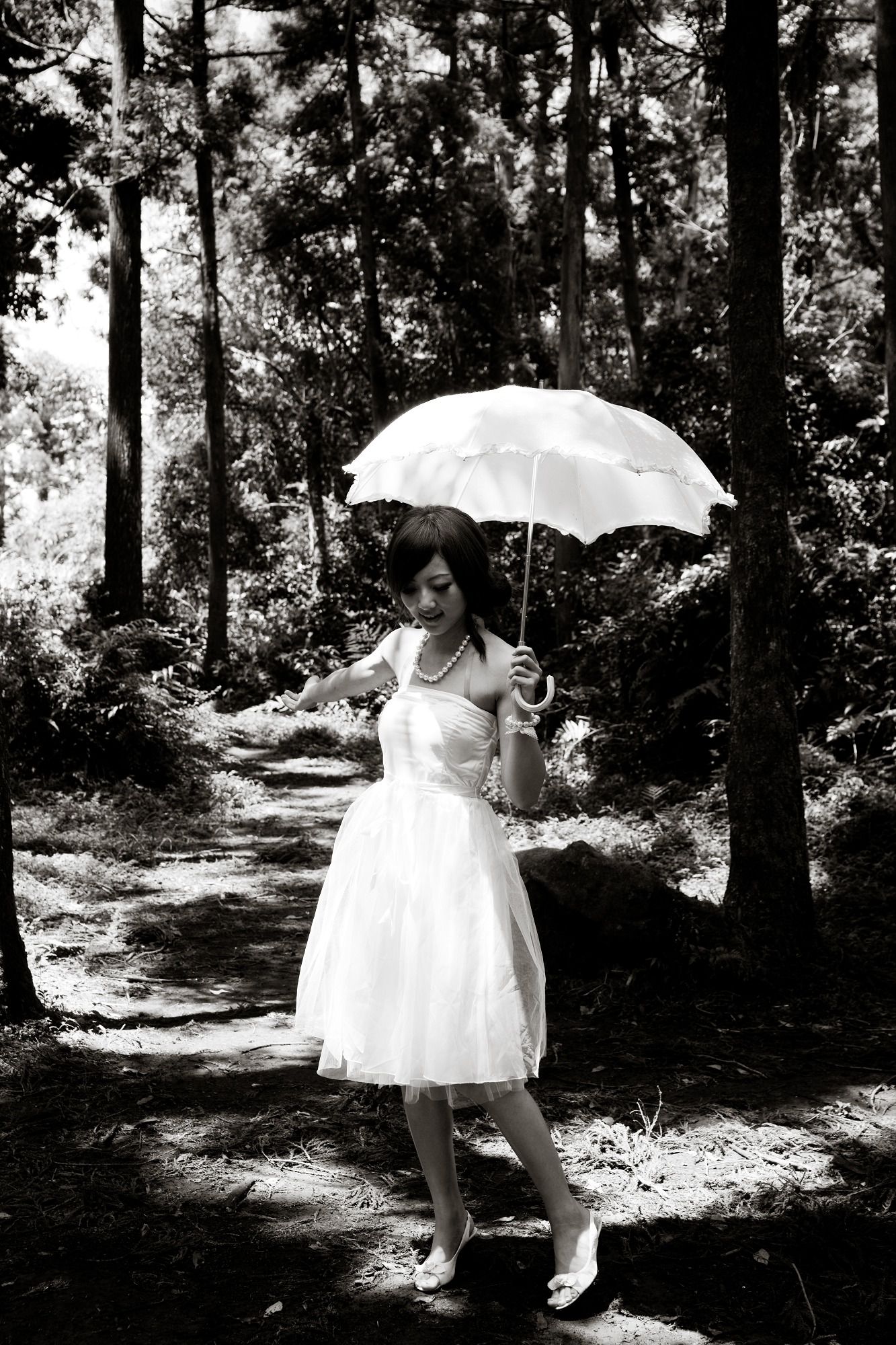 Mikako/张凯洁《白色圓舞曲x黑色執念》陽明山竹子湖外拍-图28