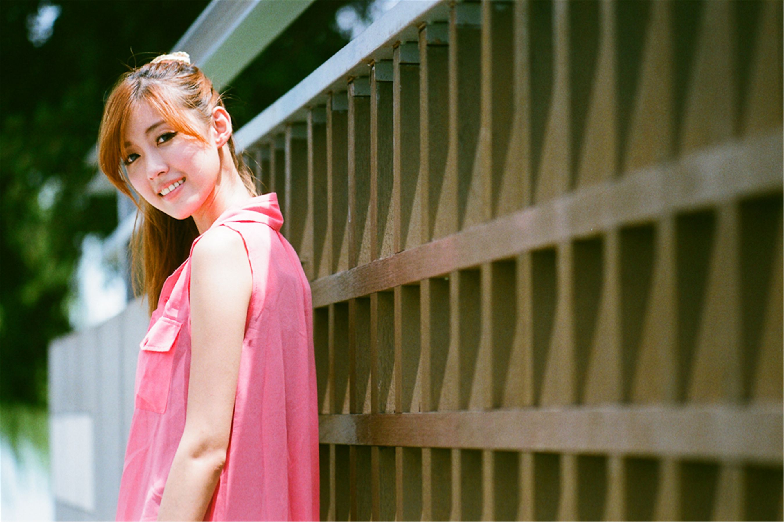 Kila晶晶/廖挺伶《莲池潭外拍》-图0