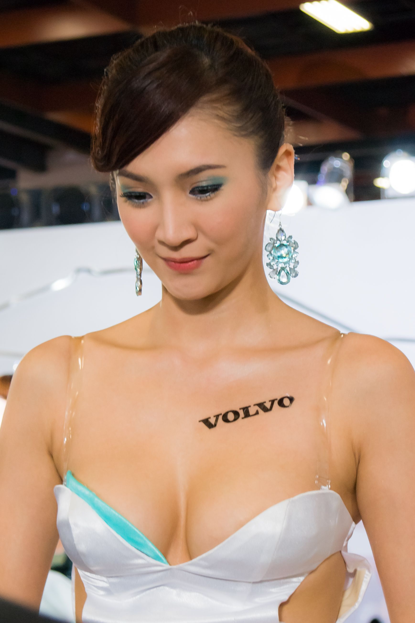 Mia魏靖軒《VOLVO车展美乳系列》高清套图-图18