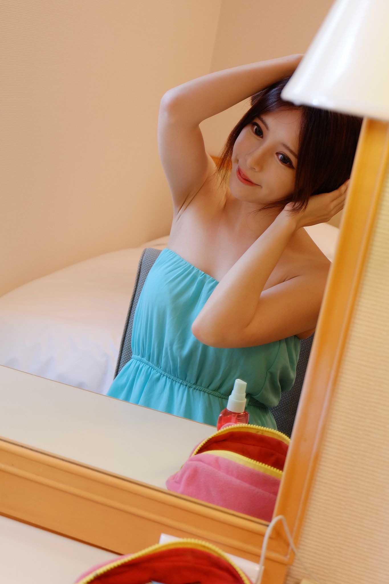 台湾正妹张齐郡JULIE《化妆镜旁的女神》-图8