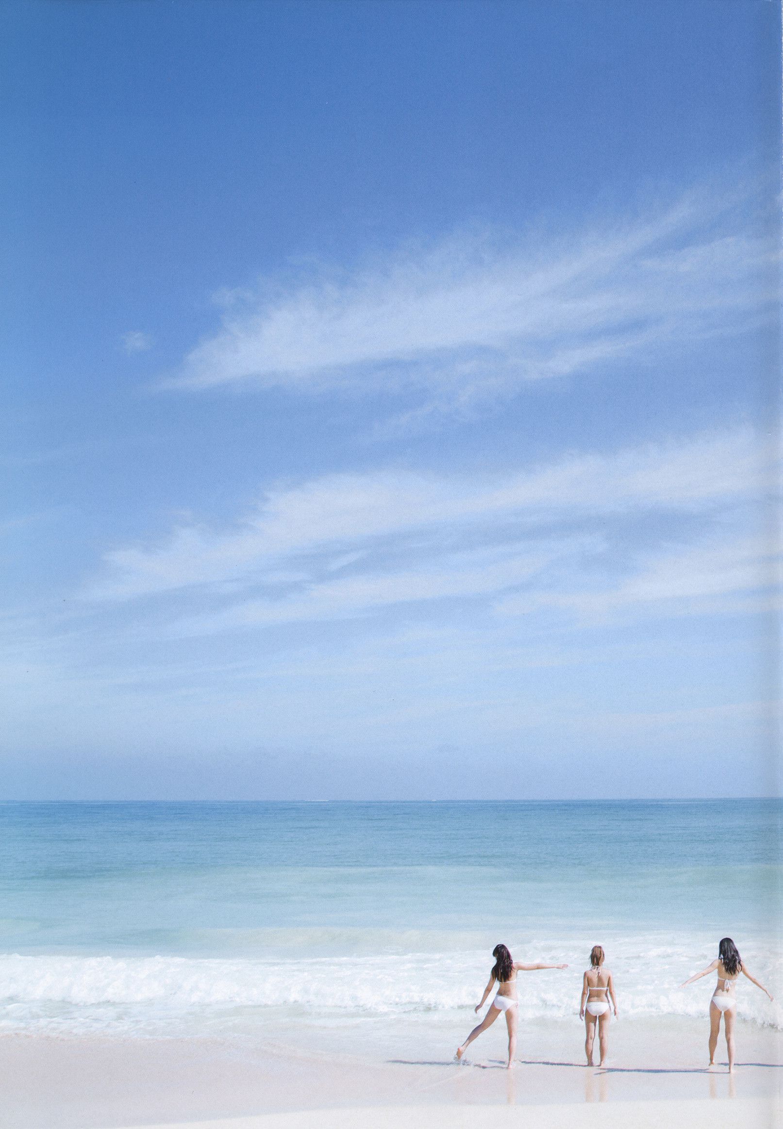 Alo-Hello! ℃-ute Photobook 2014-图43