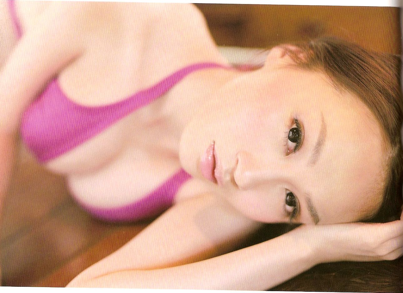 Carol楊焉《Huge》-图34