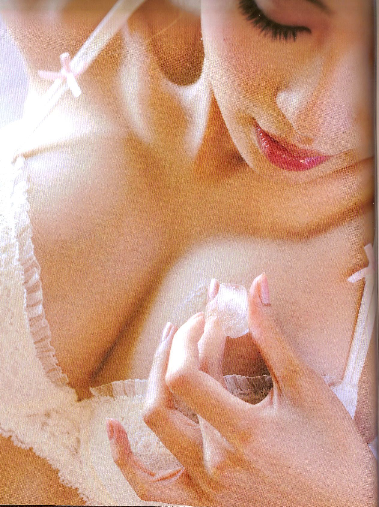 Carol楊焉《Huge》-图41
