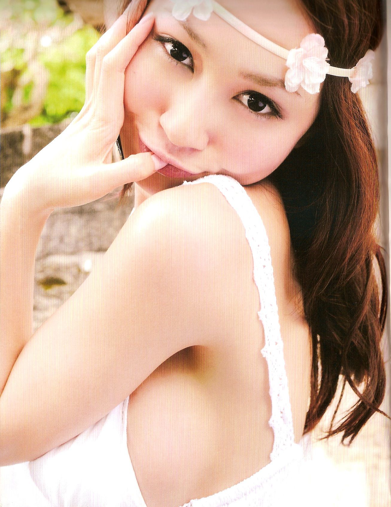 Carol楊焉《Huge》-图4
