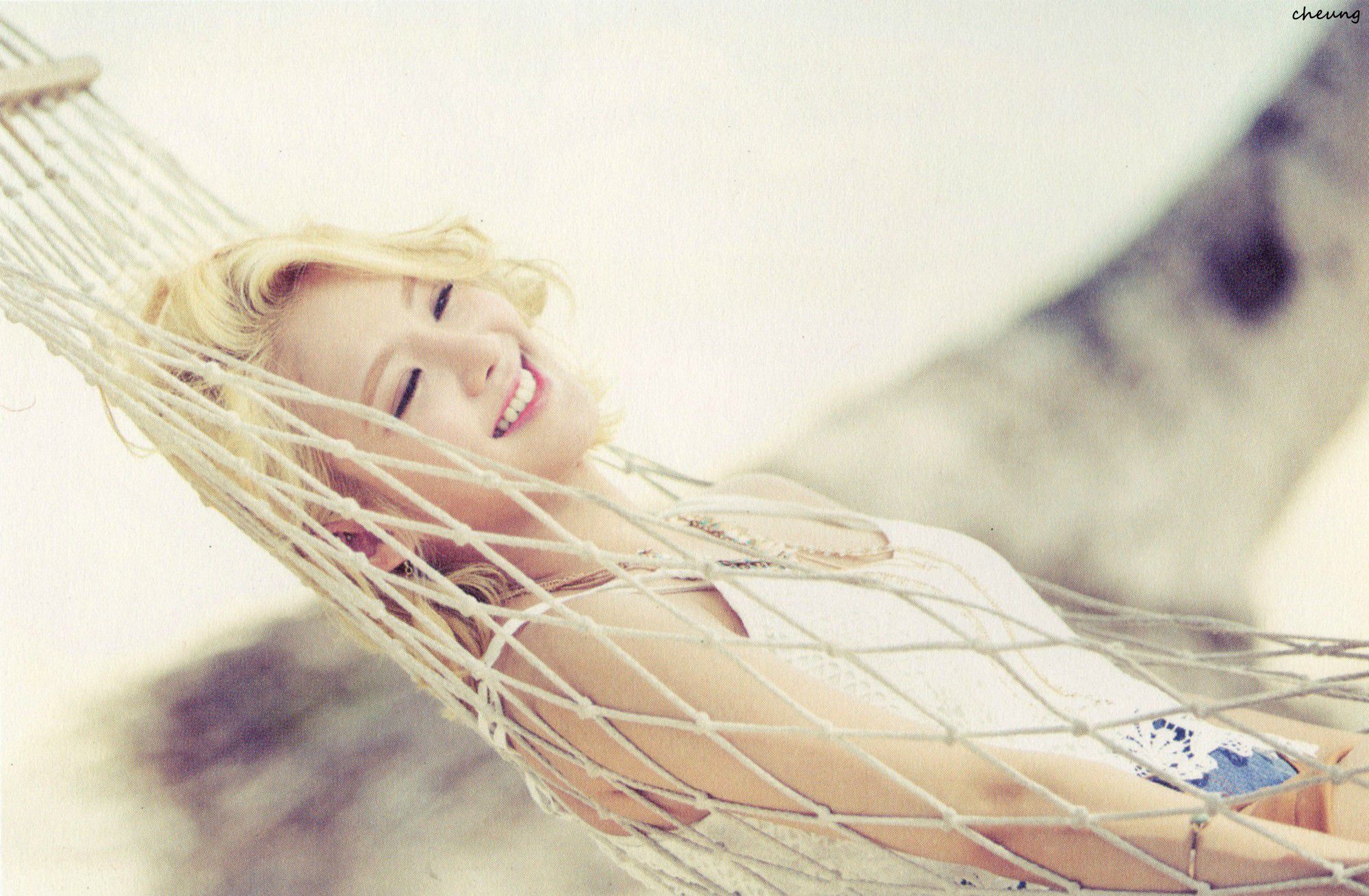 Girls  Generation 少女时代 《Party》-图2