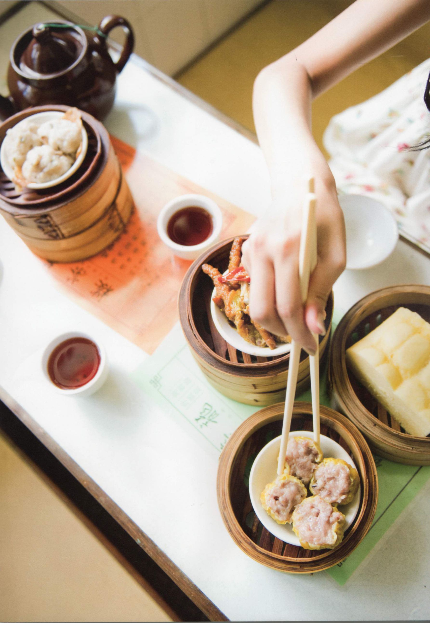 宮地真緒 《Decada》-图2