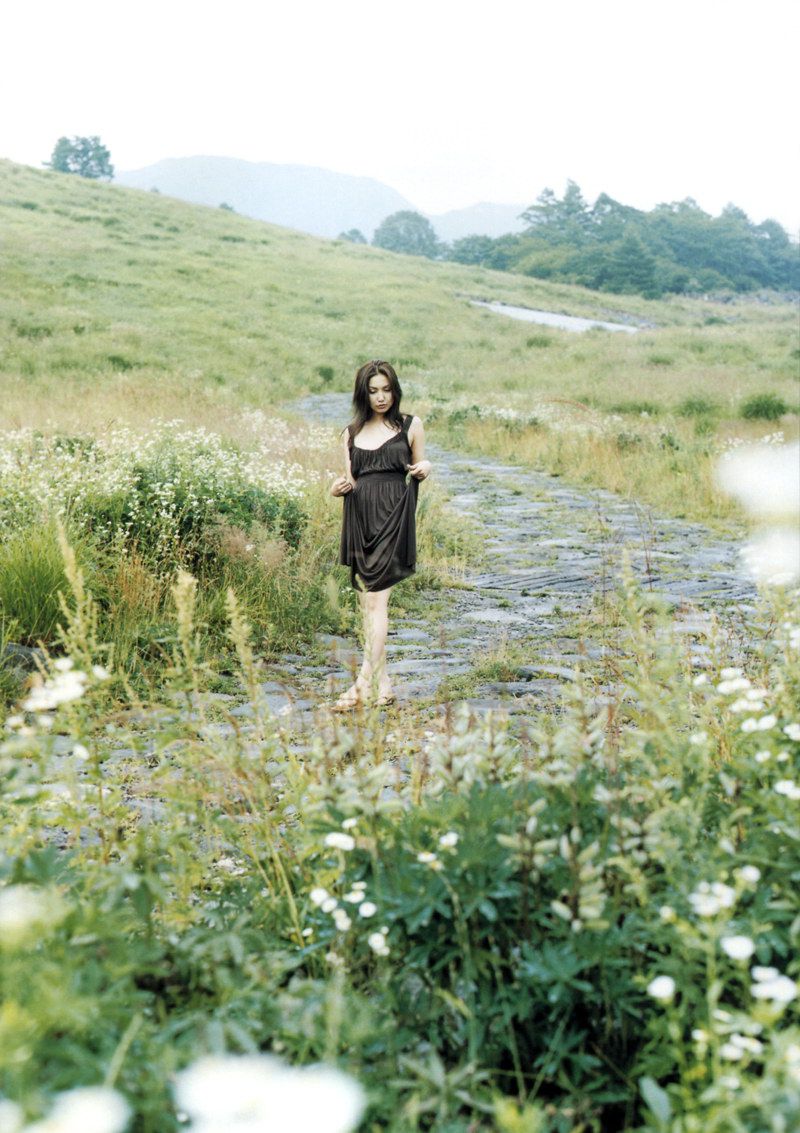 周防玲子《Chamomile》-图3