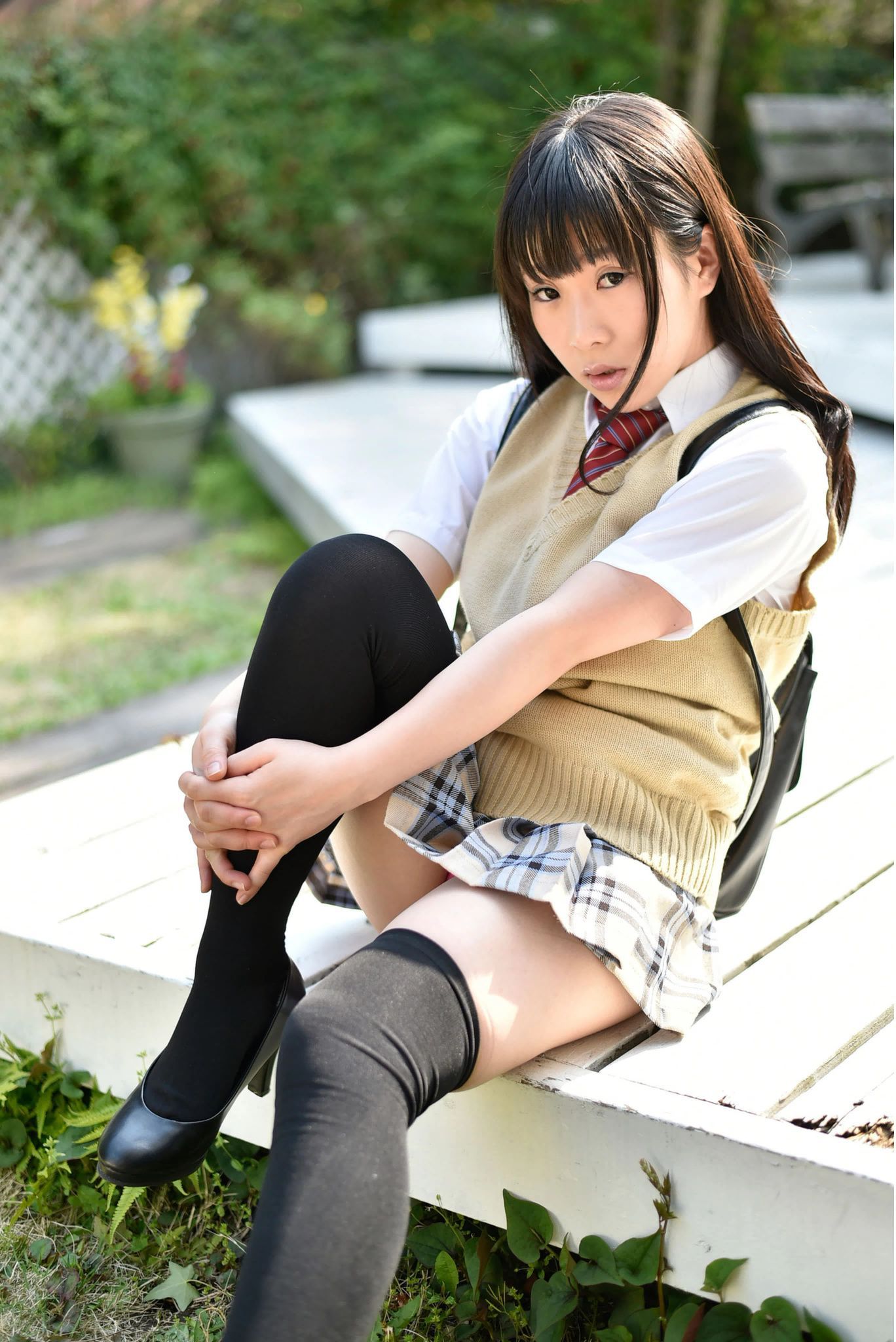 雨宮留菜 《女子校生 萌える絶対領域》-图1