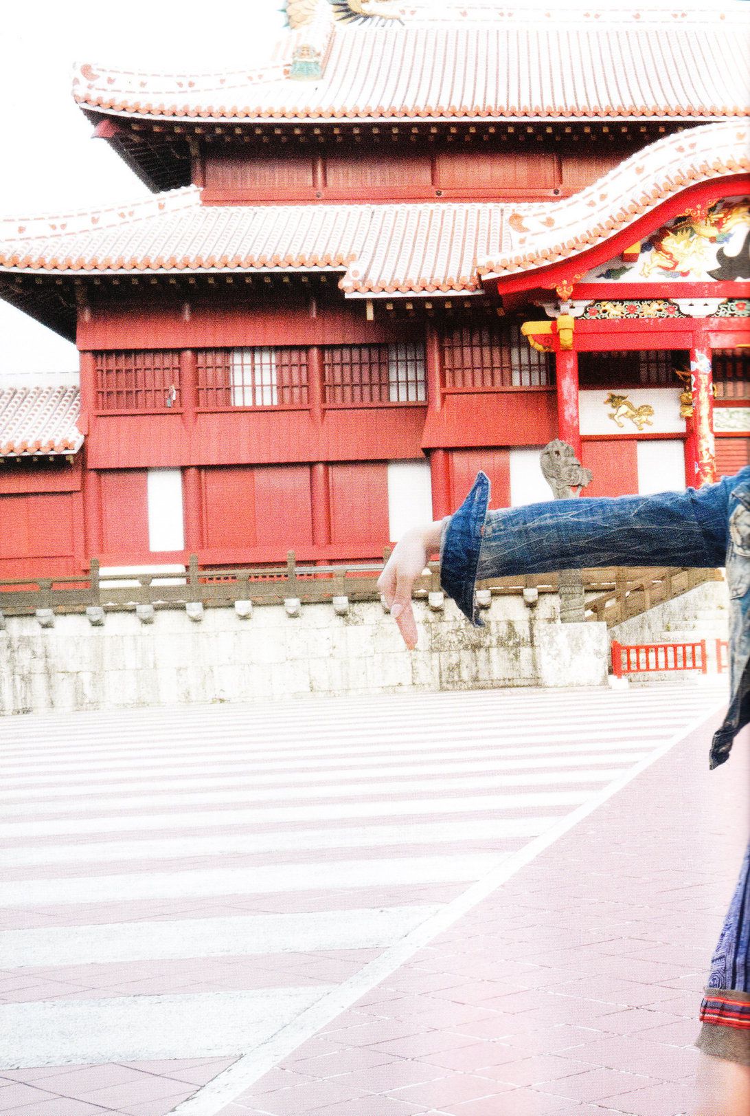 Sayaka Yamamoto 山本彩《みる神》-图1