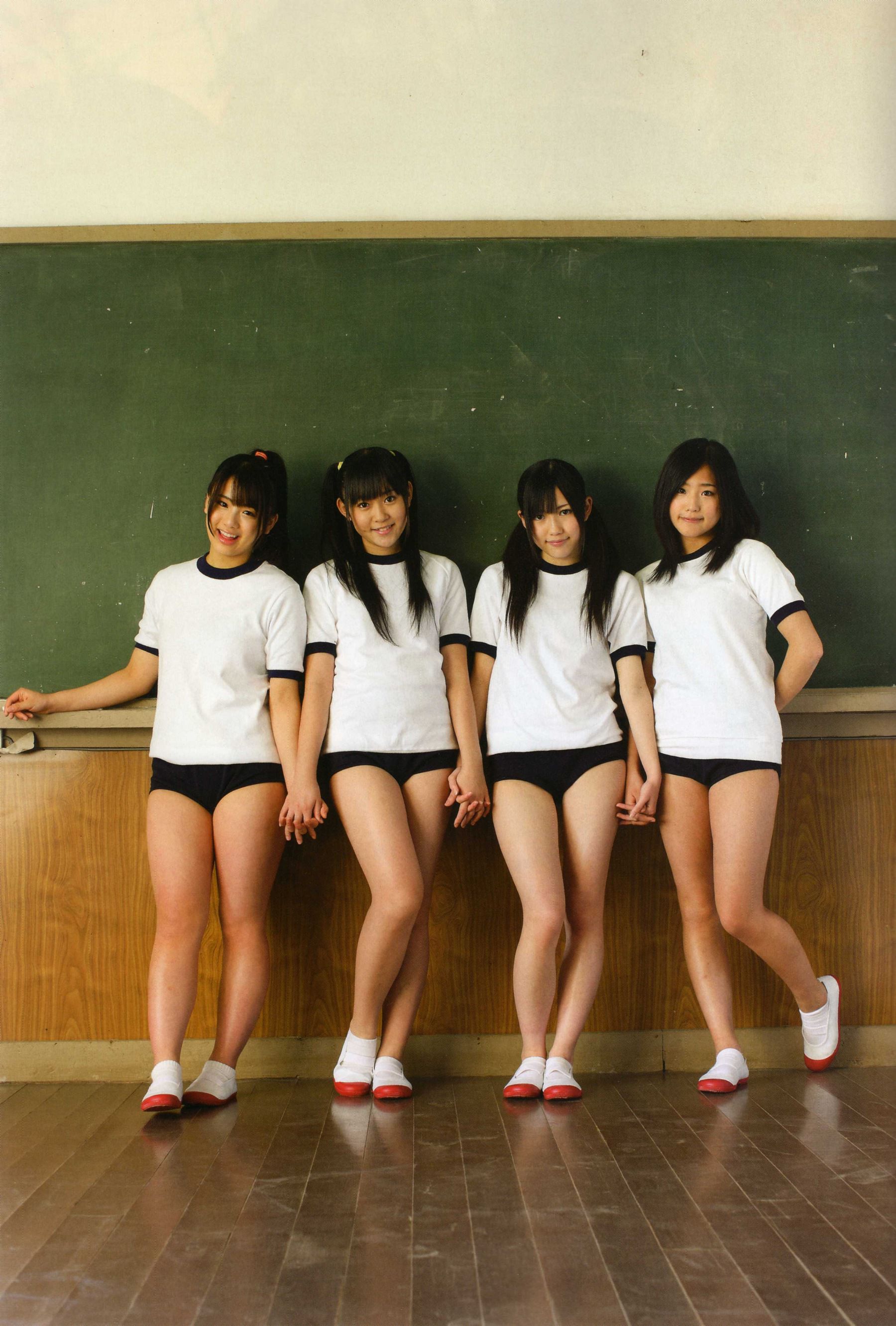 渡り廊下走り队 《Akkanbe》-图12