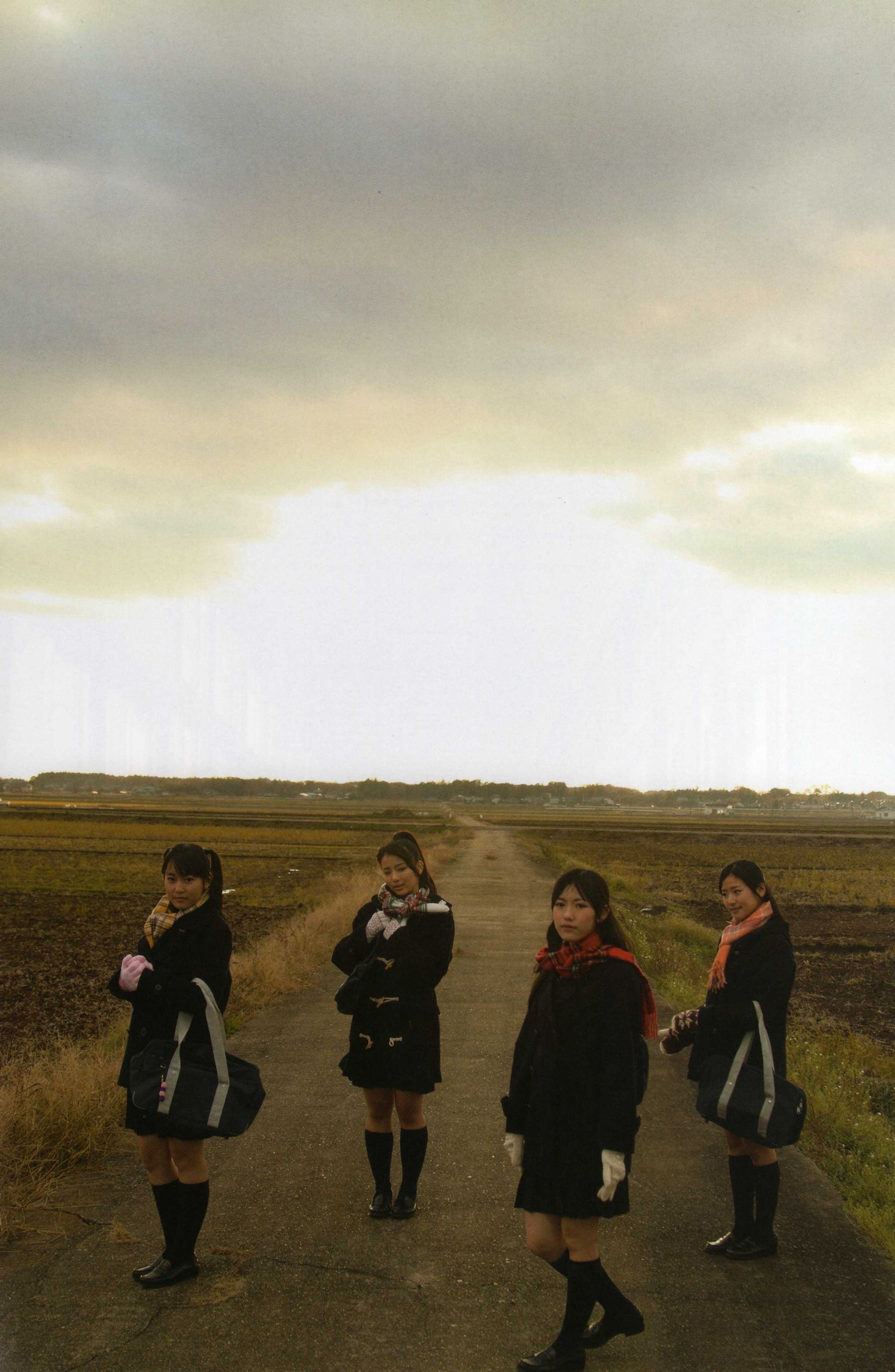 渡り廊下走り队 《Akkanbe》-图32