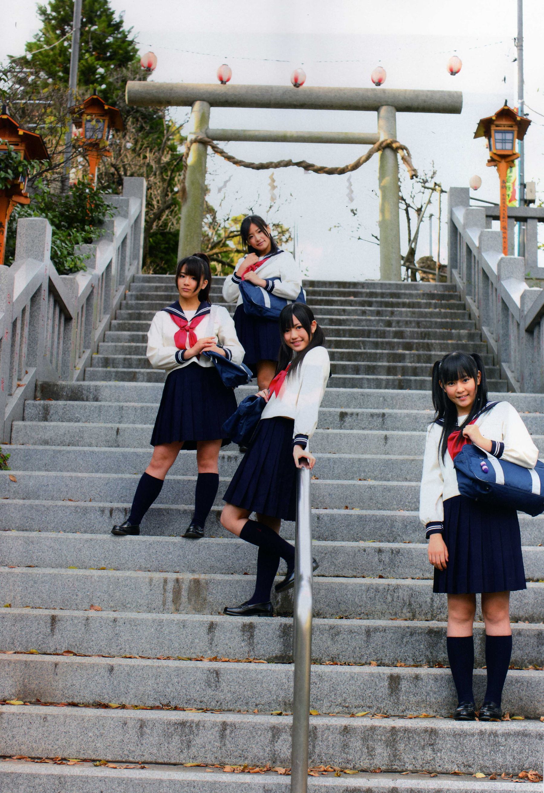 渡り廊下走り队 《Akkanbe》-图71