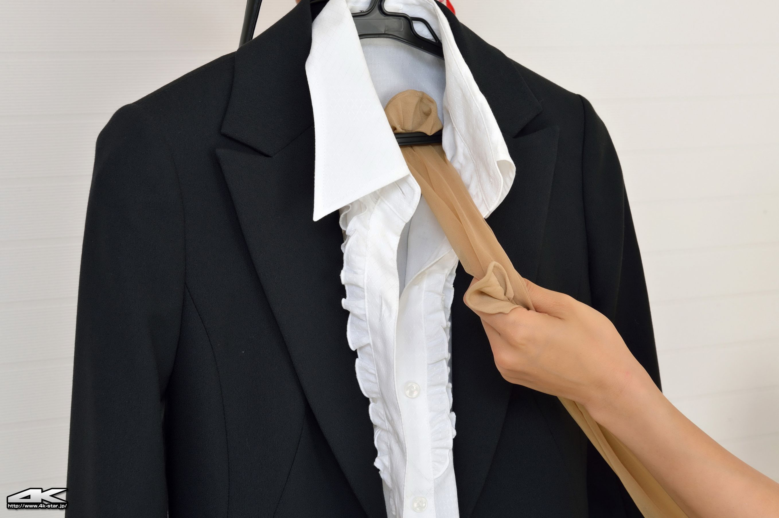 NO.00064 Rina Itoh 伊東りな Suits 换装-图5