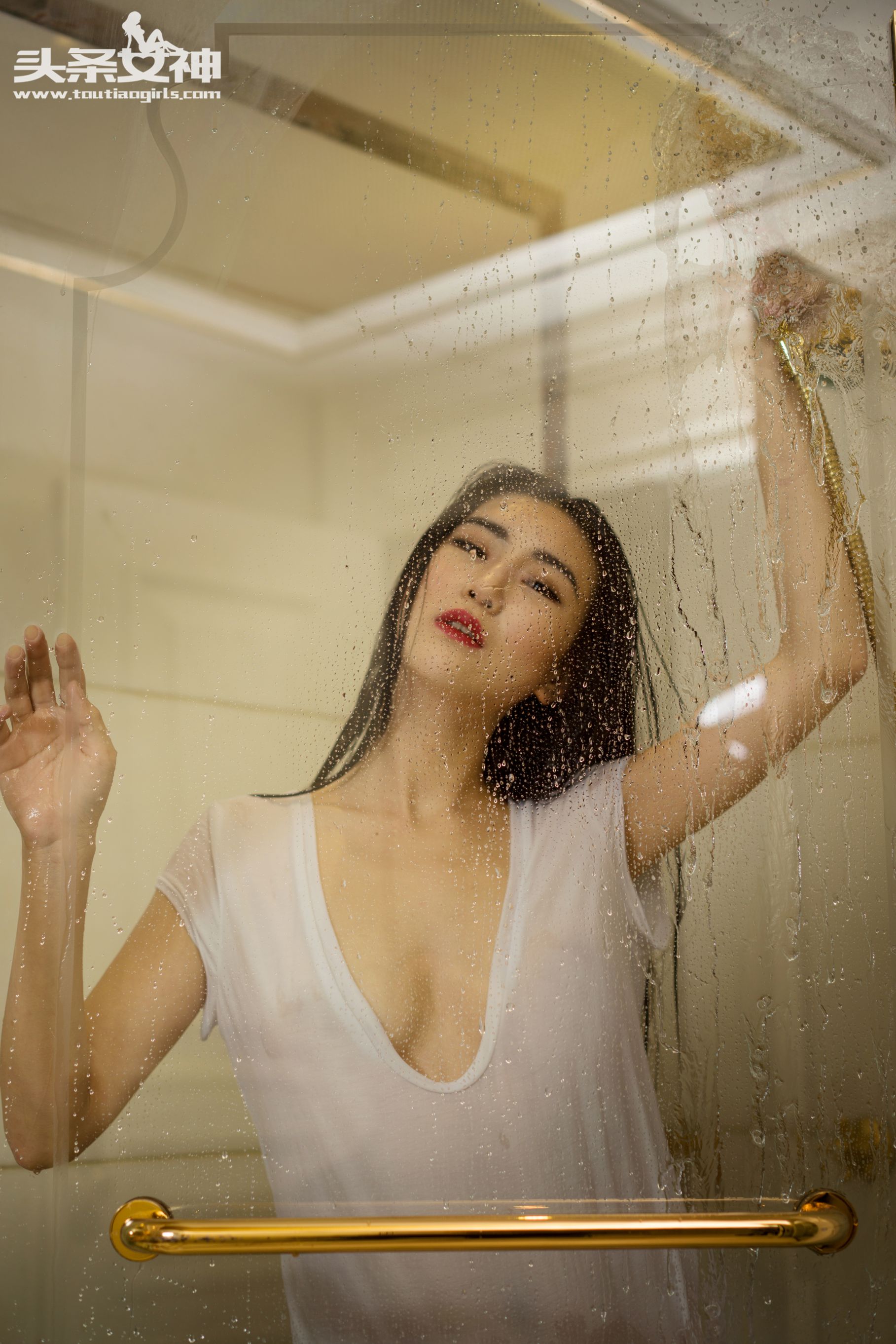 关爱妮/瑷妮《死在你杯里》-图41