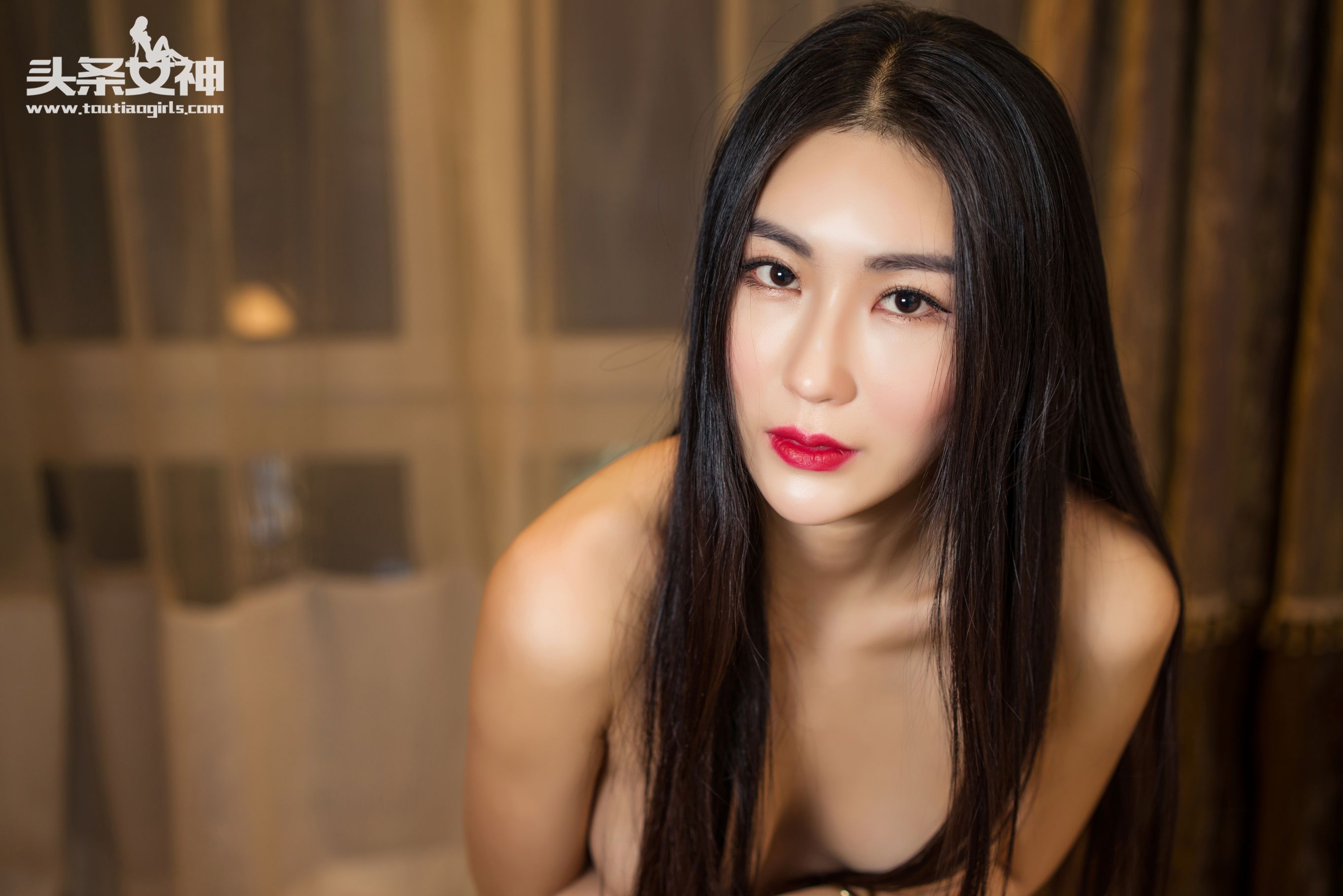 关爱妮/瑷妮《死在你杯里》-图5