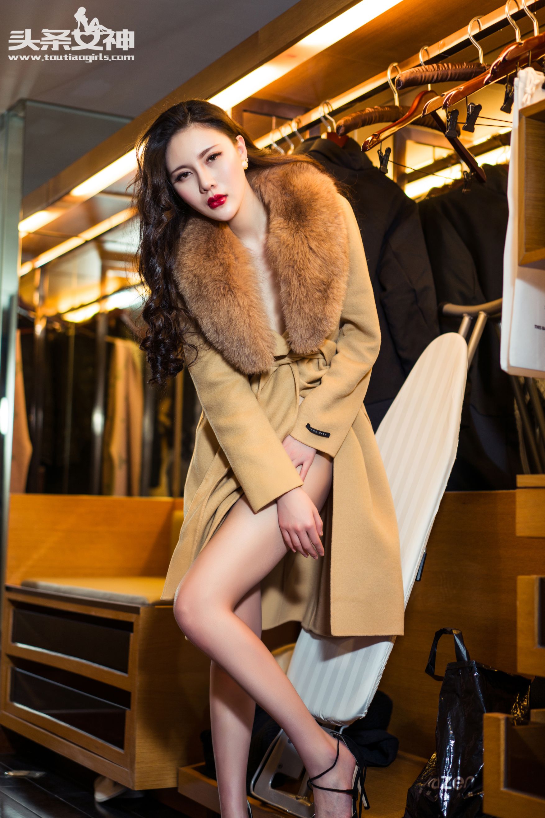 米娅《妖冶美艳OL》-图6