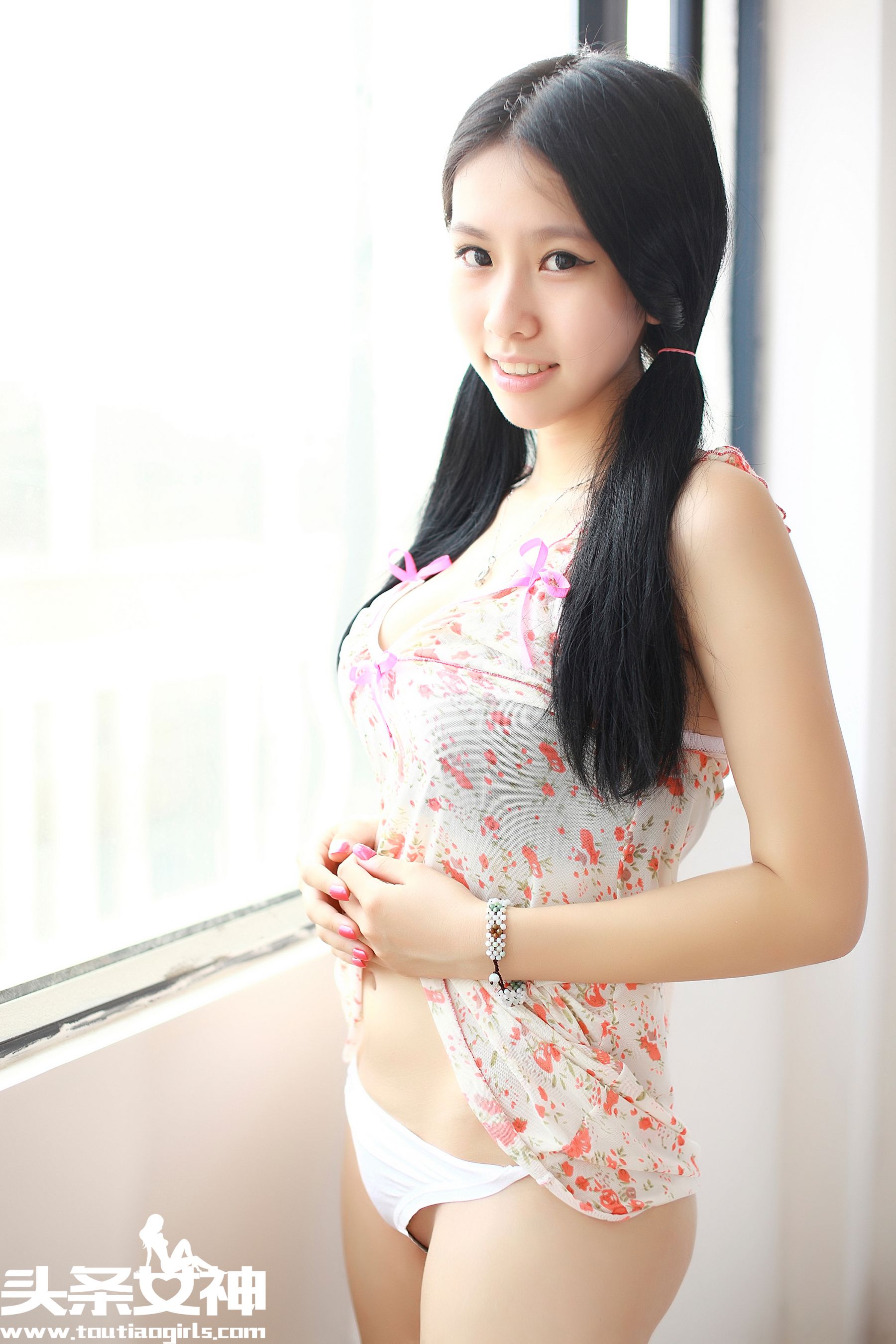 琪琪《异域萝莉》-图0