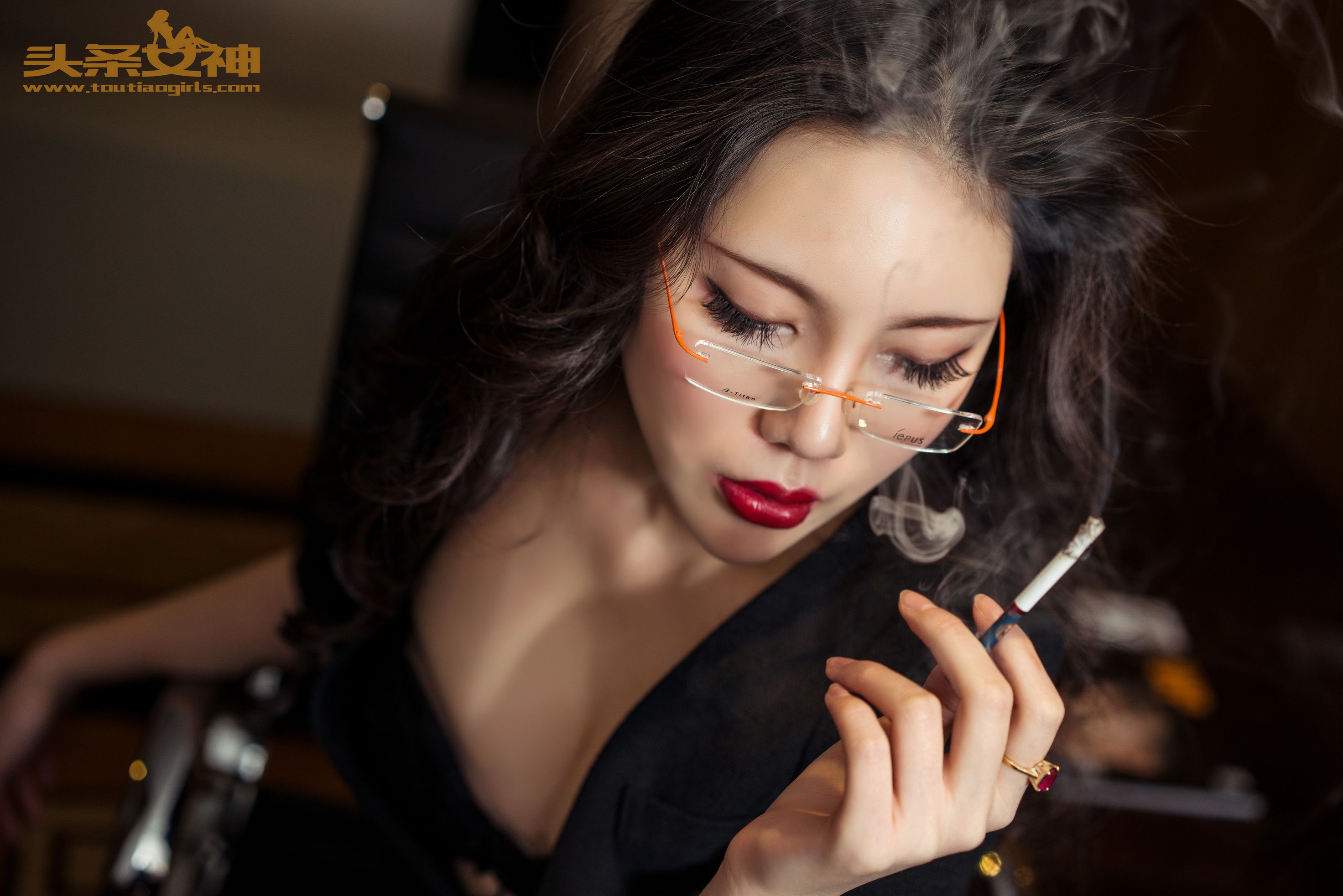 米娅《美足秘书》-图4