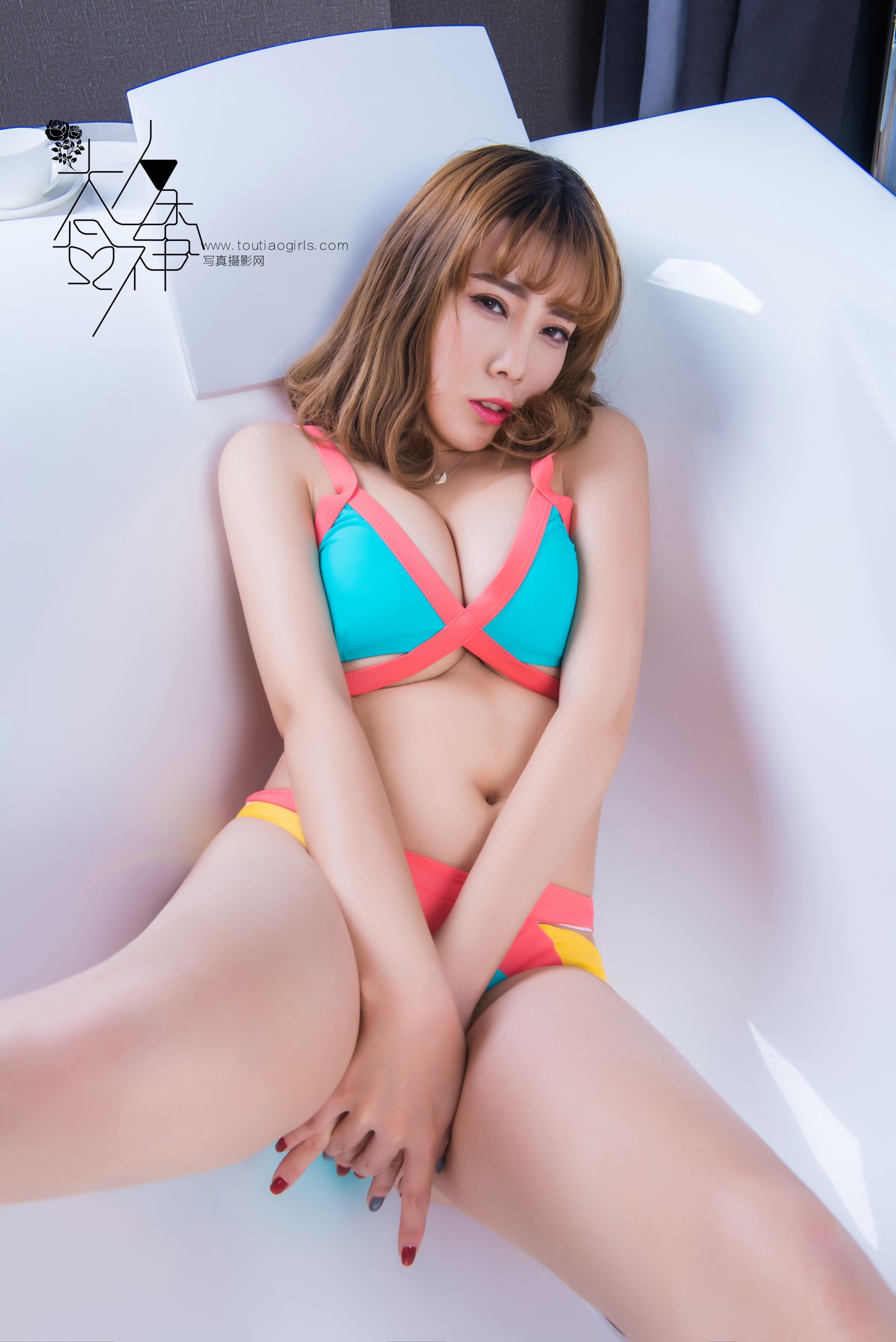李绫绾《气质轻熟女 蜜桃美臀》-图8
