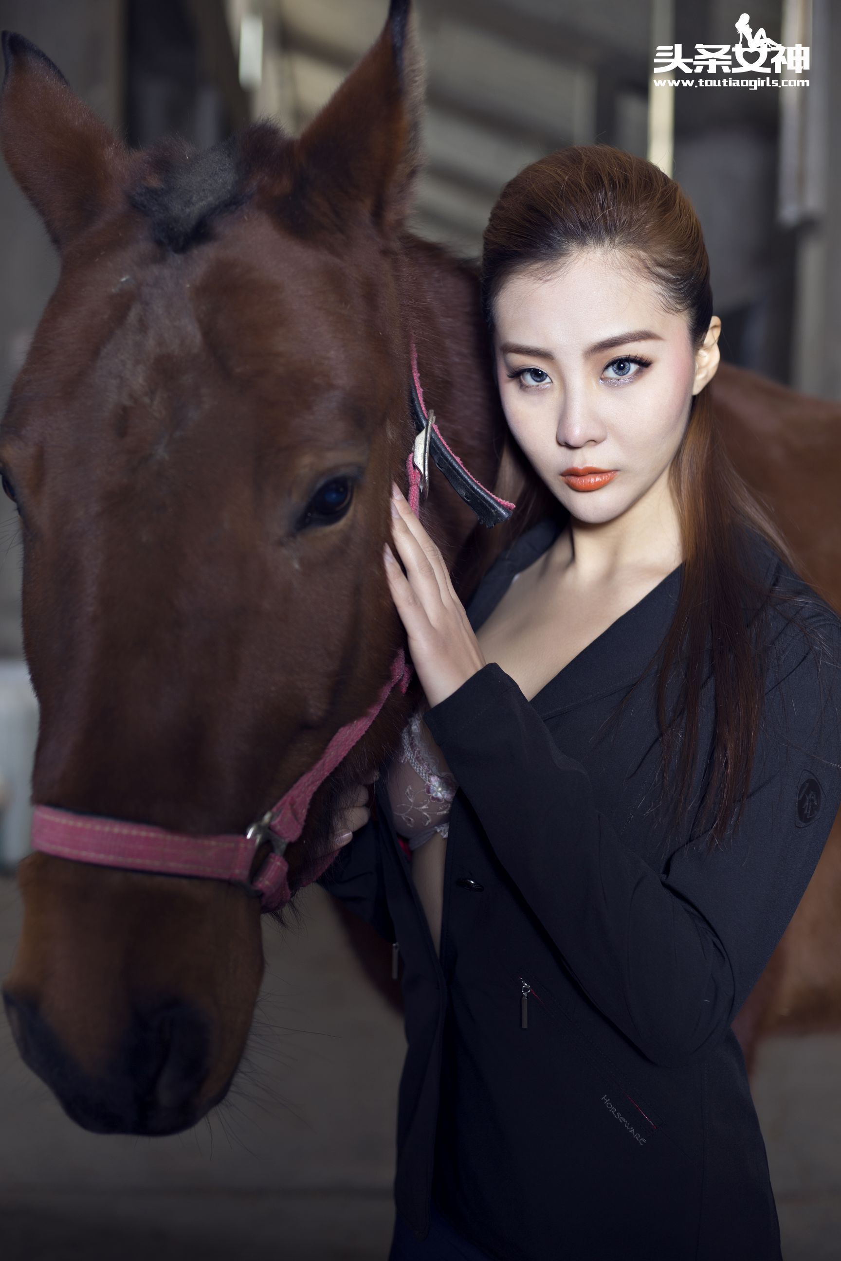 郭婉婷《马场青春》-图7