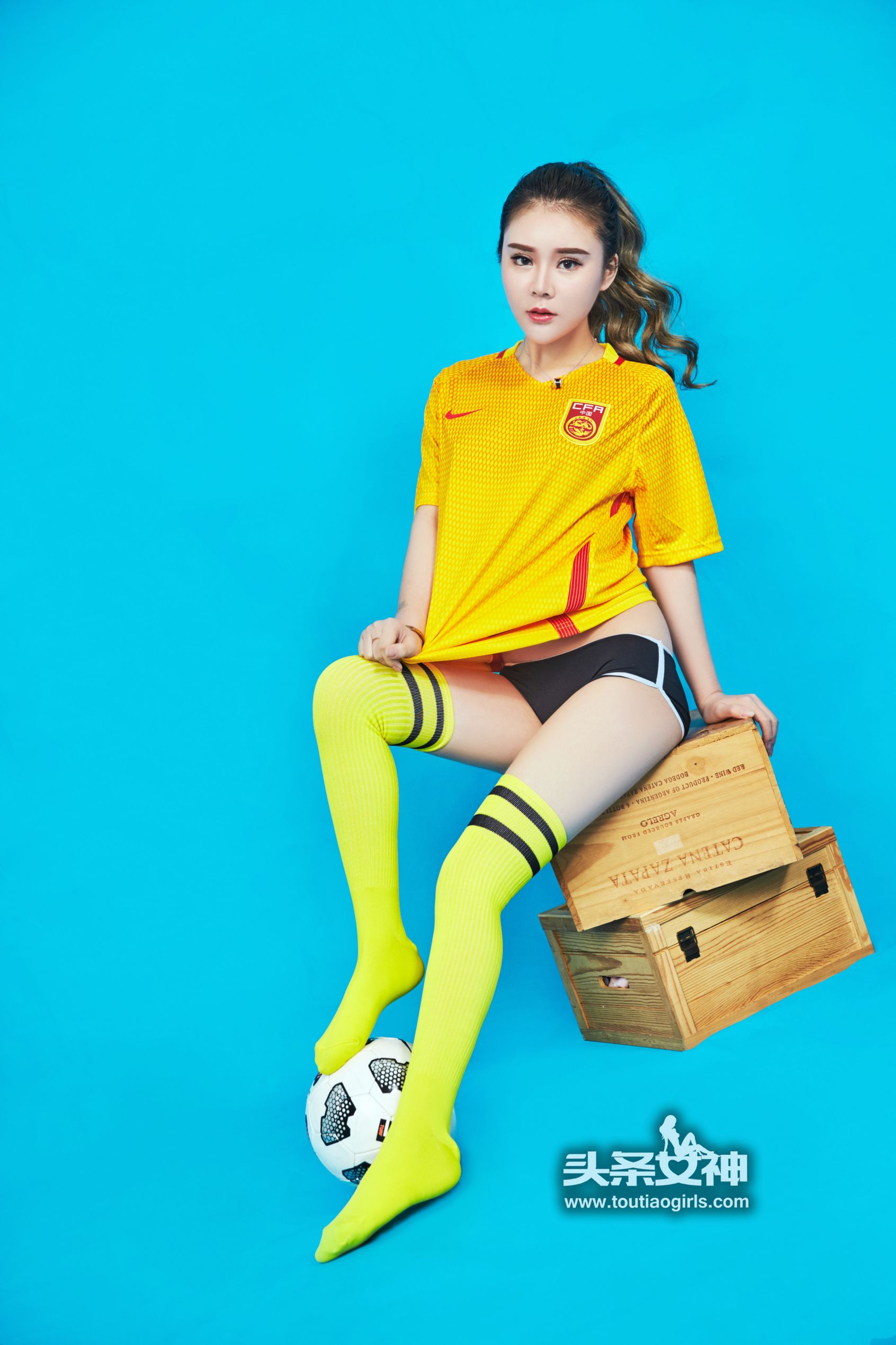 爱丽莎Lisa《国足我爱你》-图1