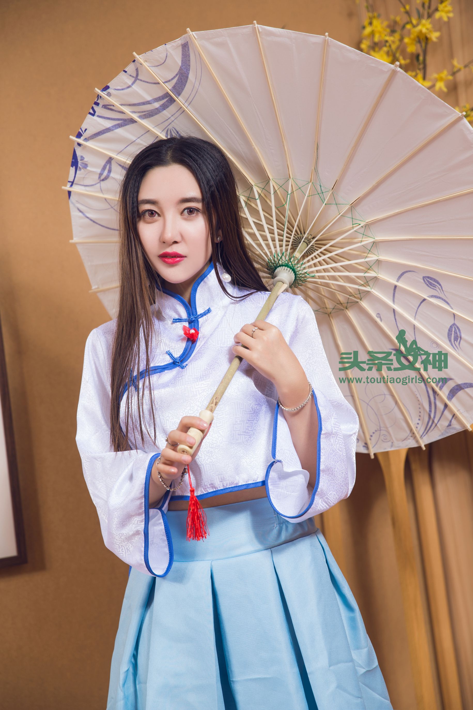 李梓熙《全身解禁 洛天依COS》  VIP专享-图0