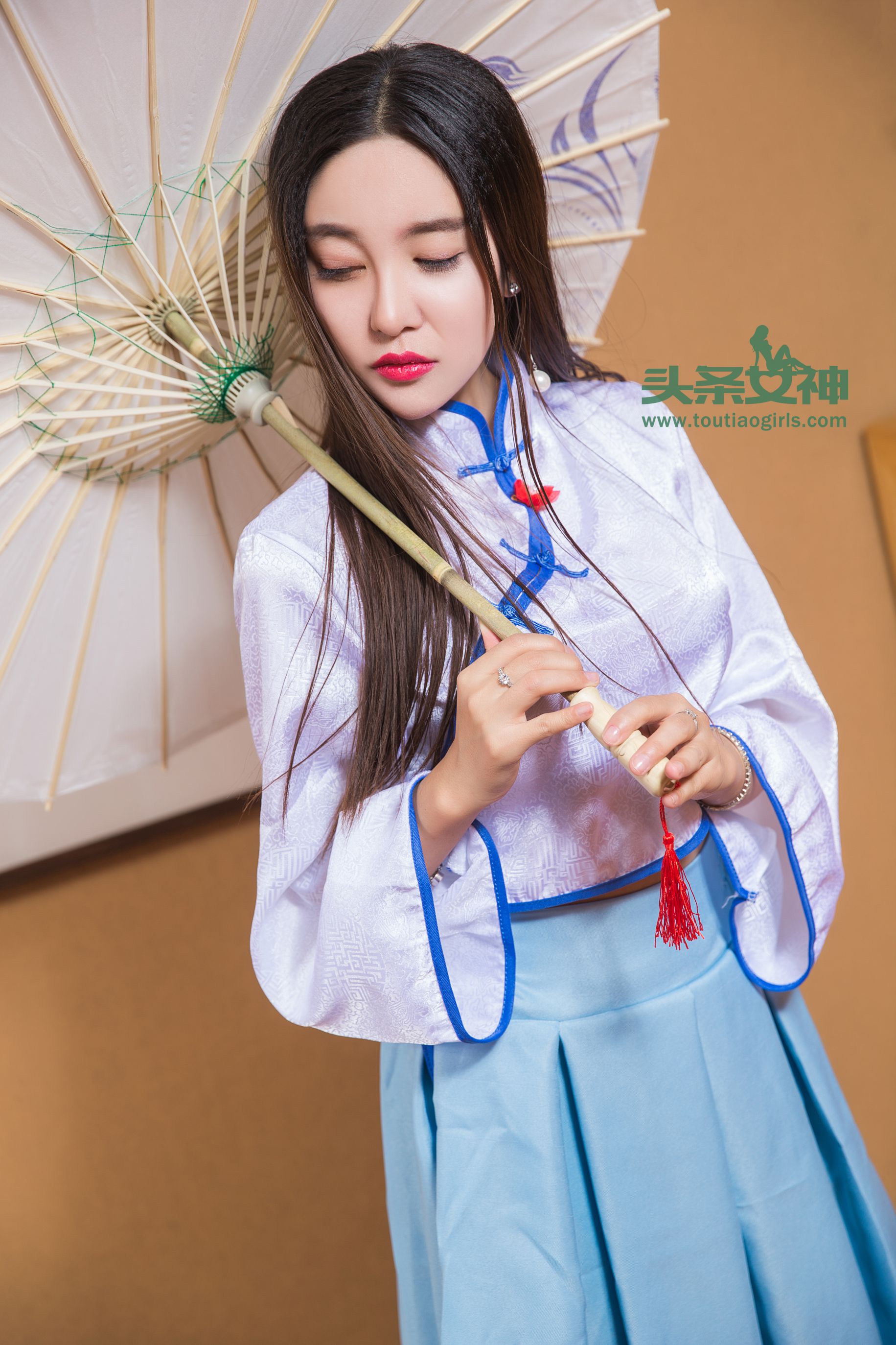 李梓熙《全身解禁 洛天依COS》  VIP专享-图2