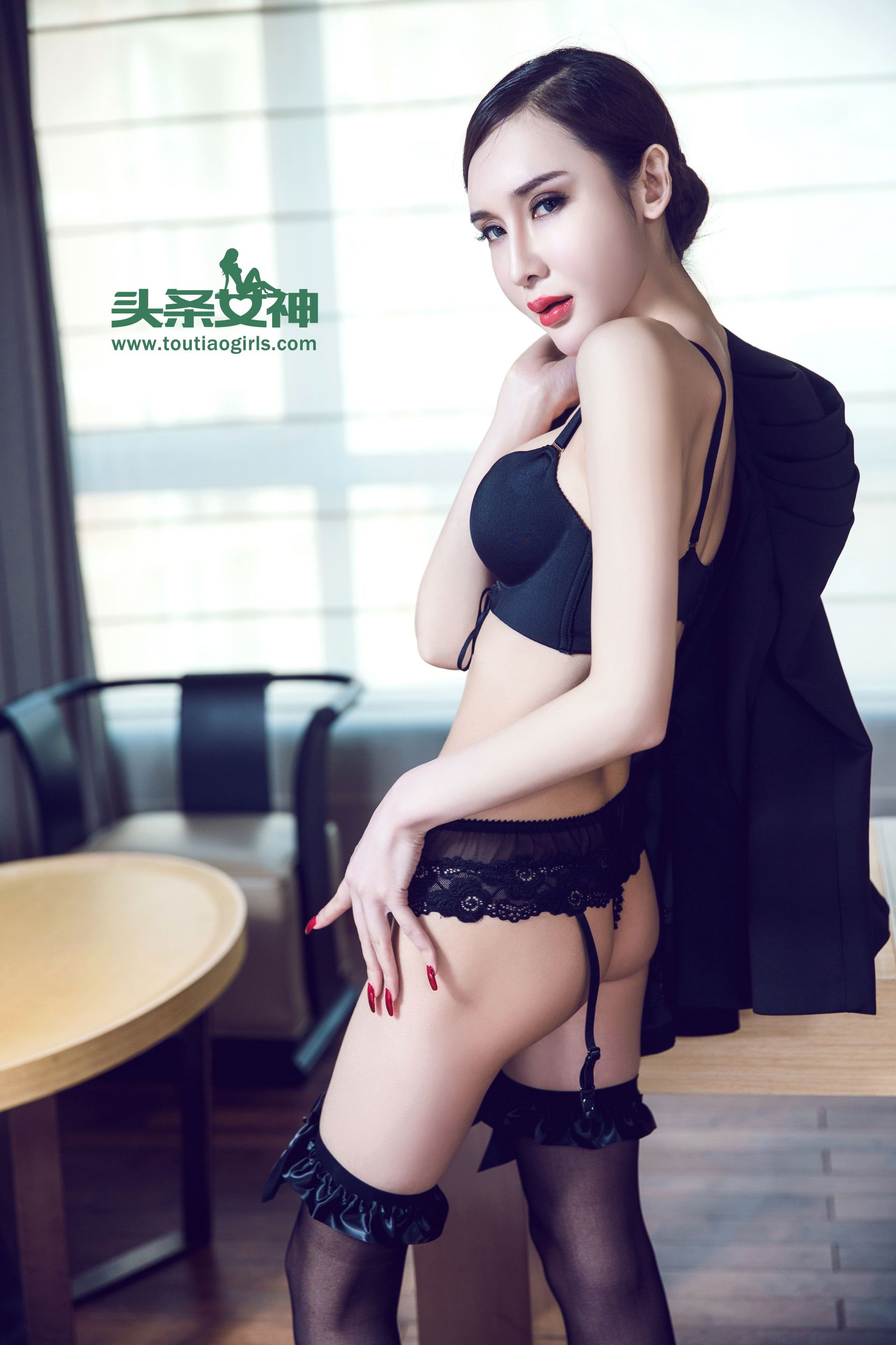 瓦娅/阿依努尔瓦娅《情欲女爵 爵士冷妹》-图6