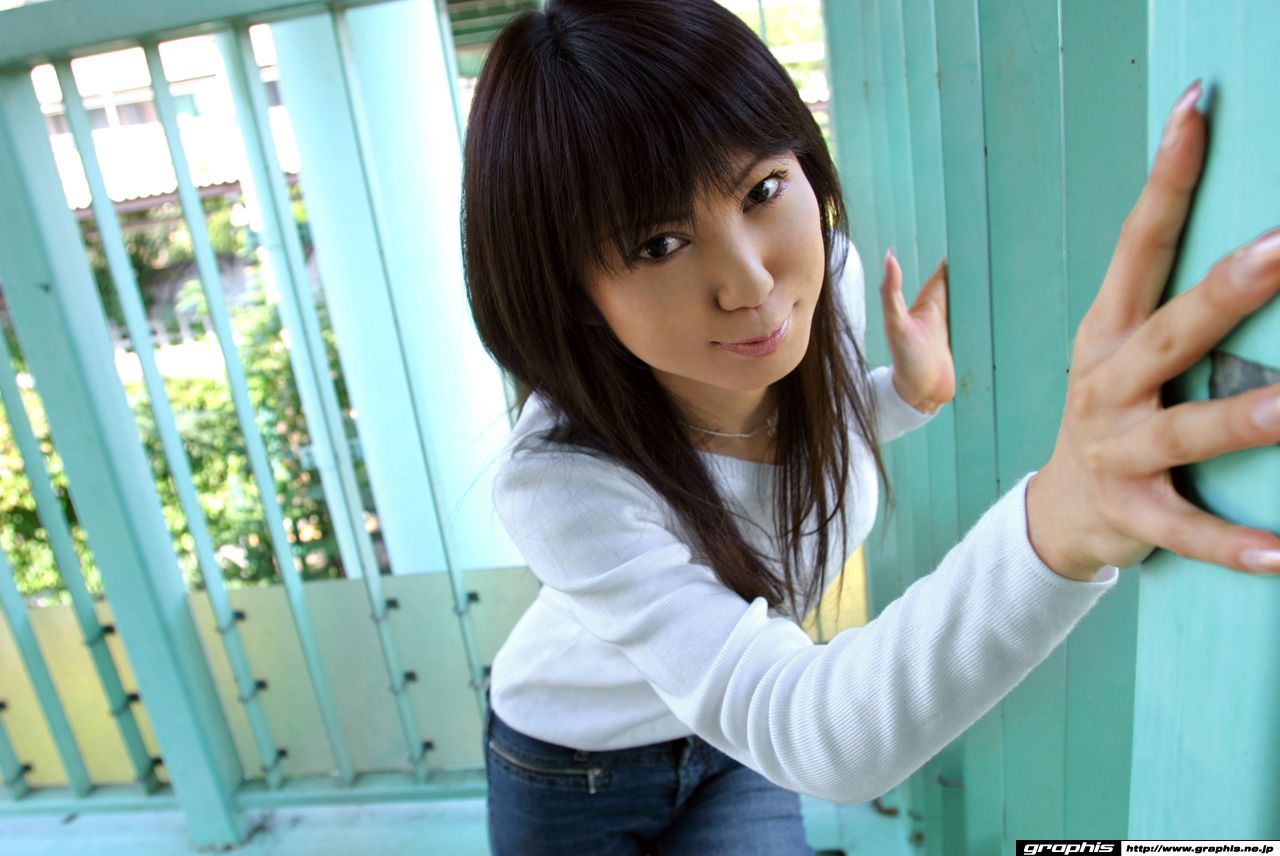 藤森くらら/英里奈  First Gravure 初脱ぎ娘-图0