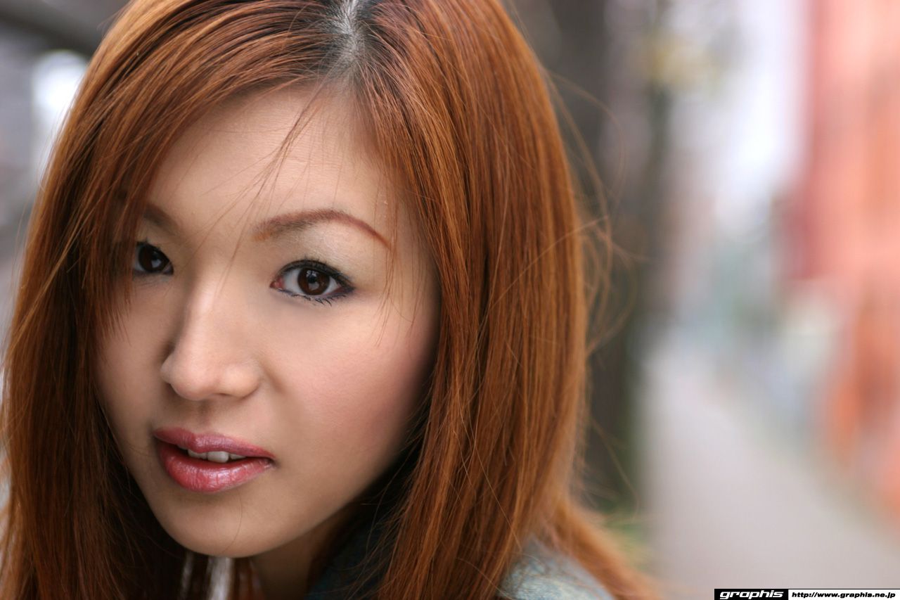 First Gravure 初脱ぎ娘 花野真衣/黒木麻衣-图1