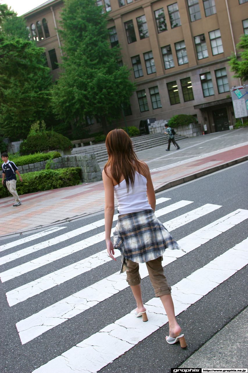 First Gravure 初脱ぎ娘 佐藤江梨花-图1