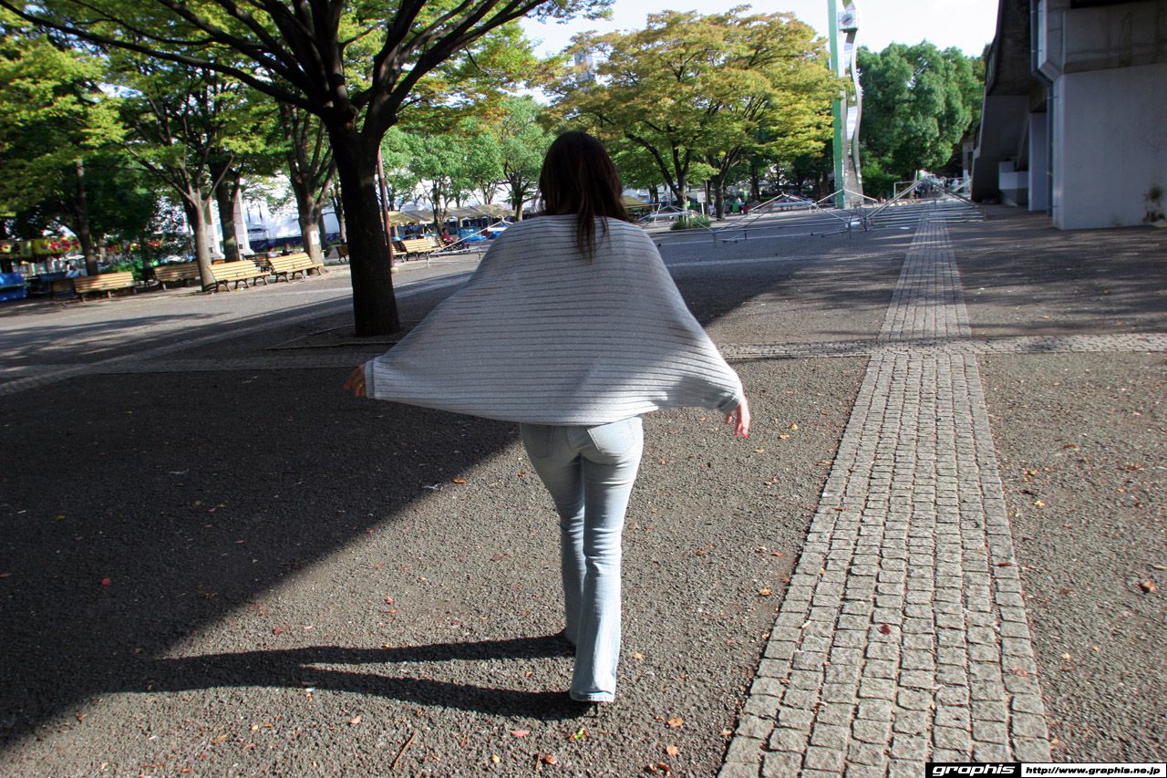 Sara Tsukigami 月神サテ  First Gravure 初脱ぎ娘-图1